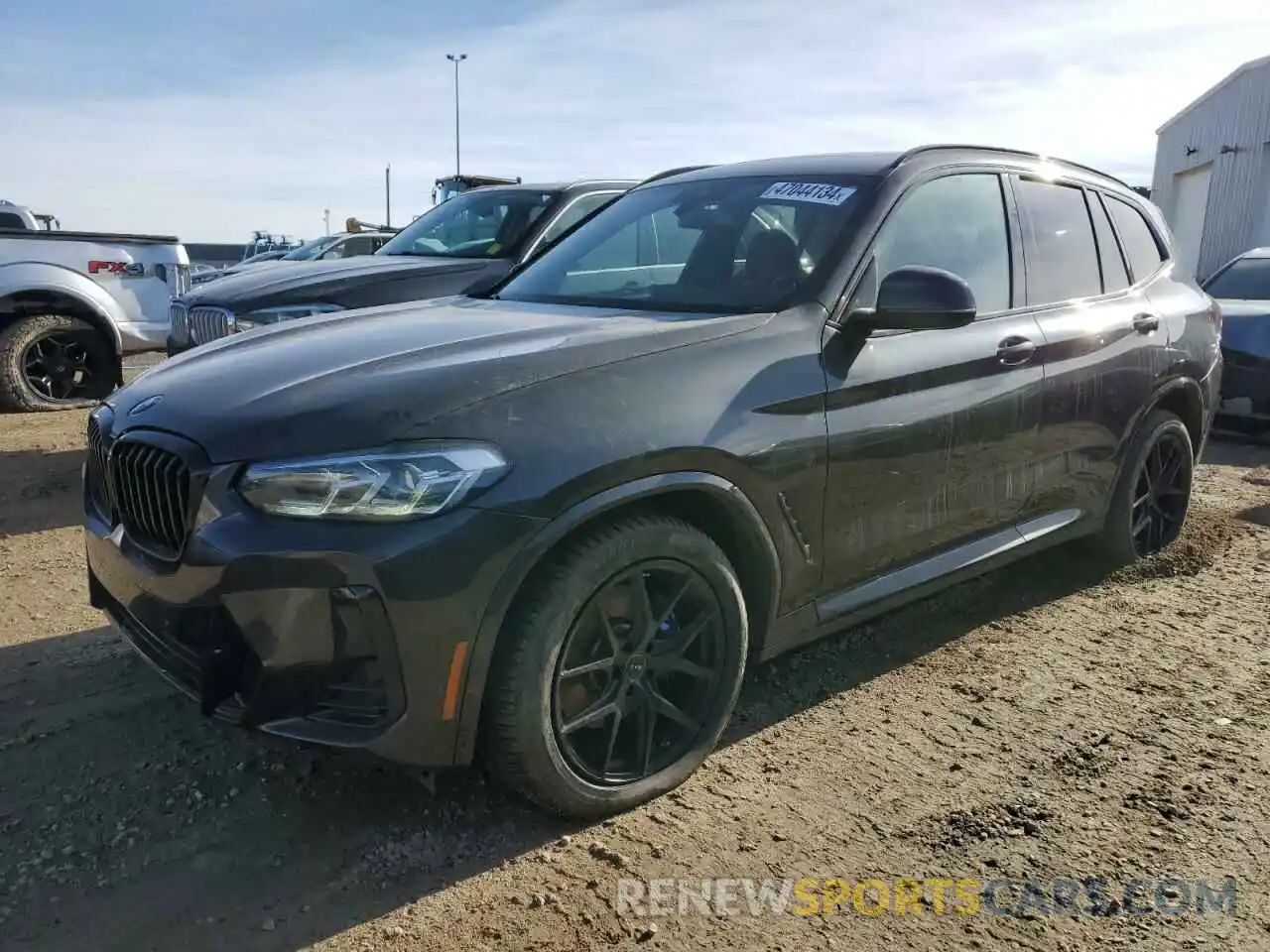 1 Photograph of a damaged car 5UX53DP06N9L98066 BMW X3 2022