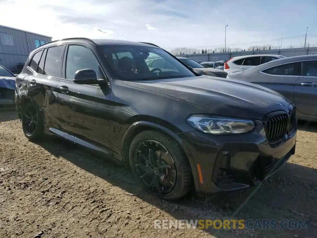 4 Photograph of a damaged car 5UX53DP06N9L98066 BMW X3 2022