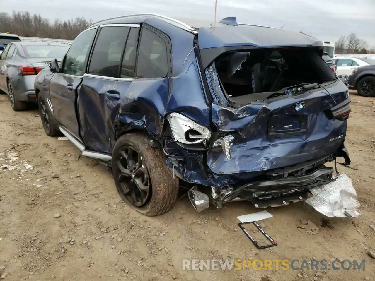 3 Photograph of a damaged car 5UX53DP07N9K26337 BMW X3 2022