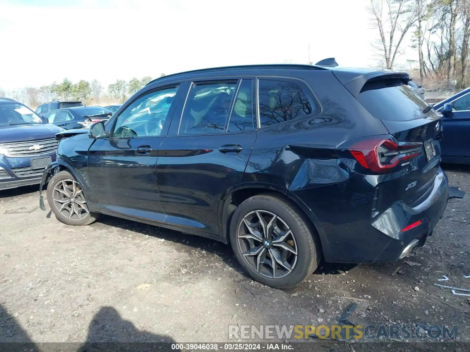 14 Photograph of a damaged car 5UX53DP07N9M75348 BMW X3 2022