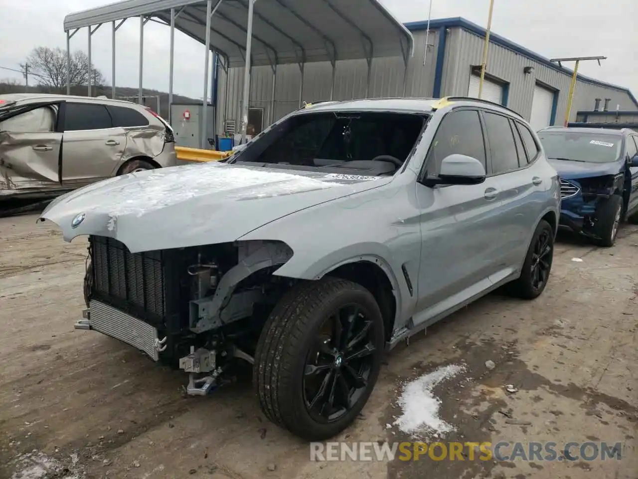 2 Photograph of a damaged car 5UX53DP08N9J66892 BMW X3 2022