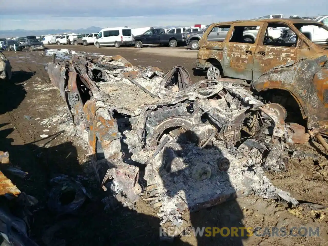 1 Photograph of a damaged car 5UX53DP08N9K21003 BMW X3 2022