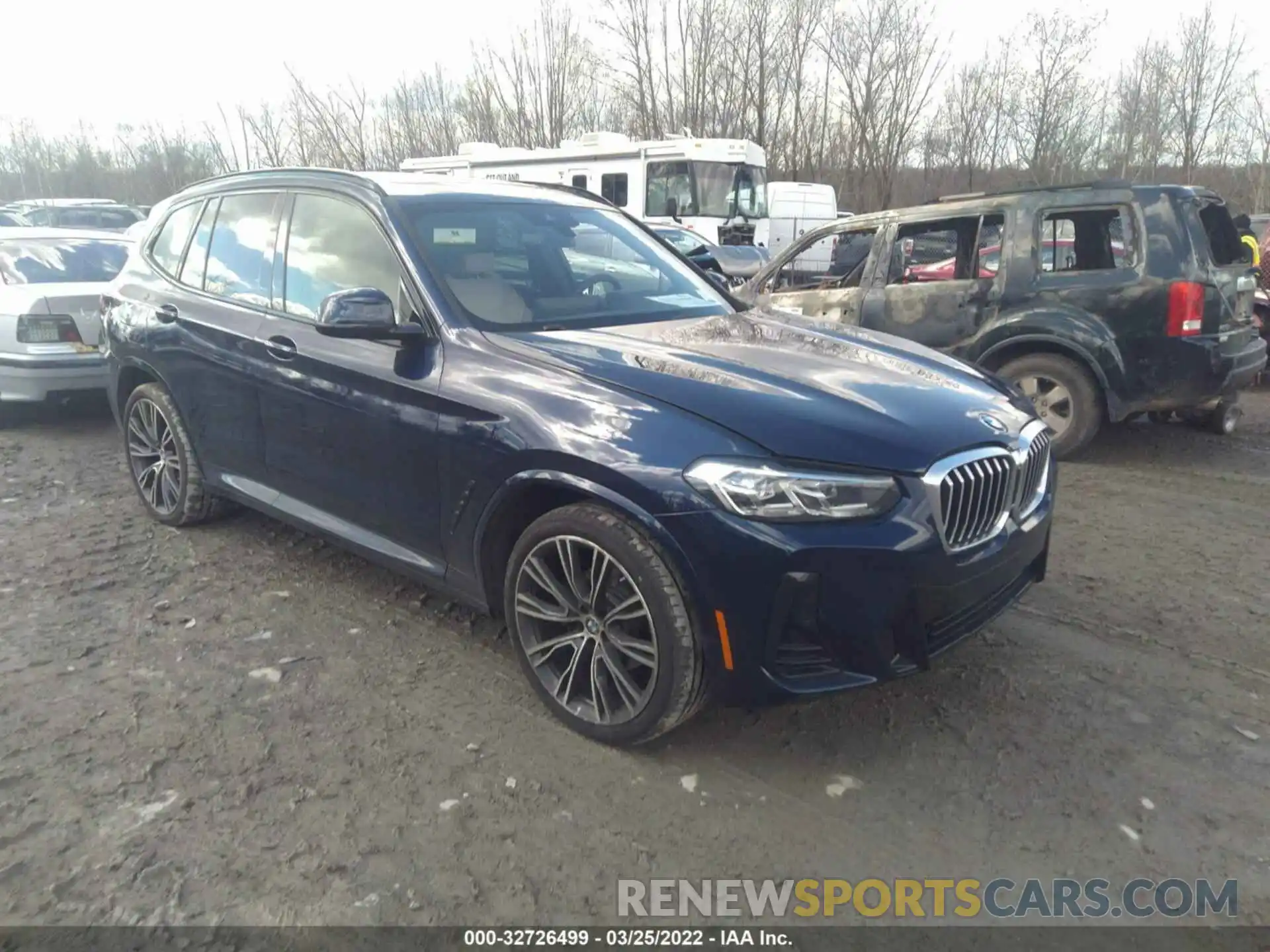 1 Photograph of a damaged car 5UX53DP08N9K52106 BMW X3 2022