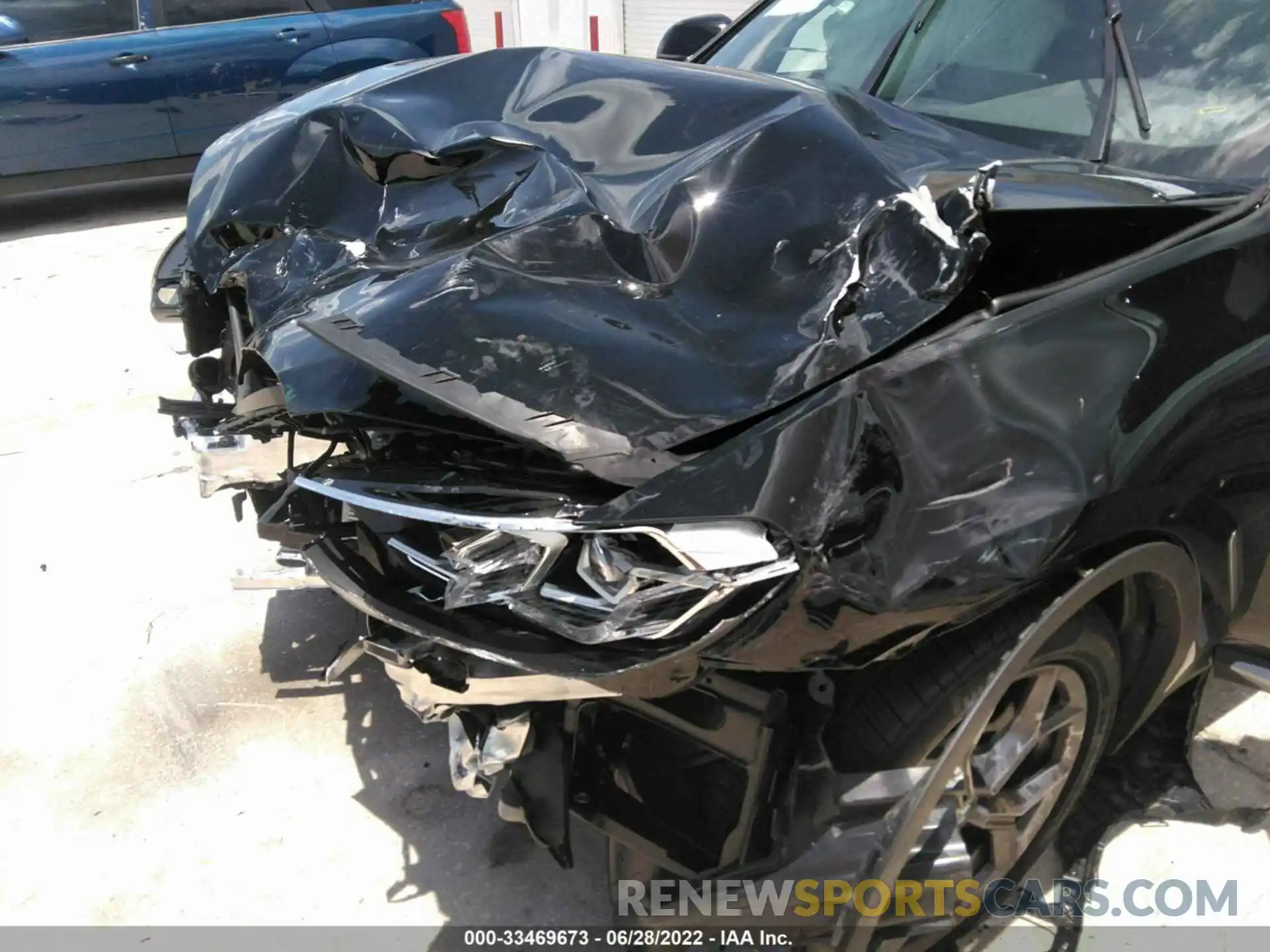 10 Photograph of a damaged car 5UX53DP09N9L36127 BMW X3 2022