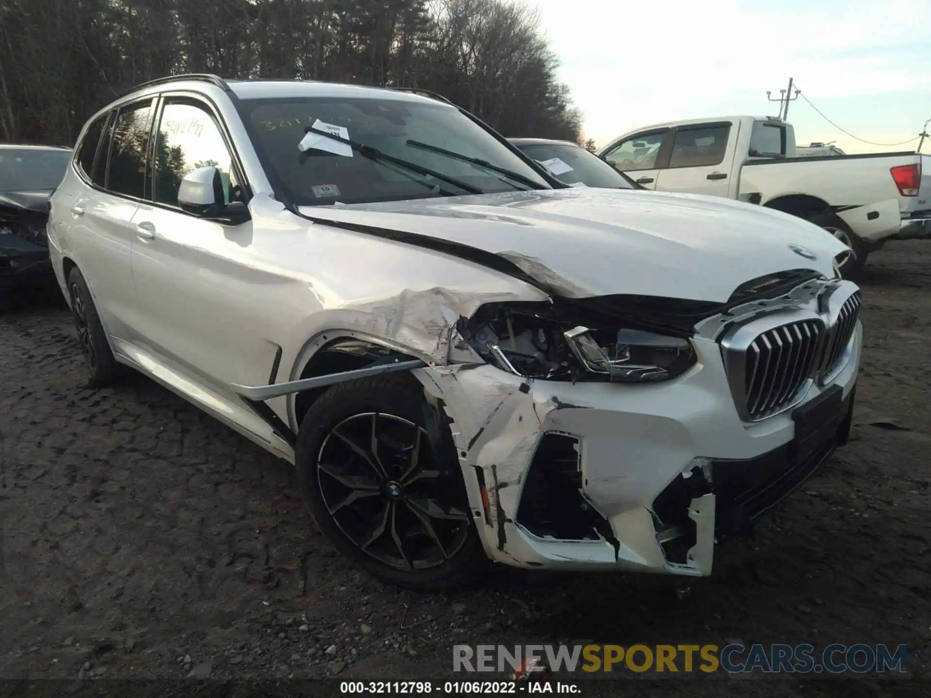 1 Photograph of a damaged car 5UX53DP0XN9K07085 BMW X3 2022