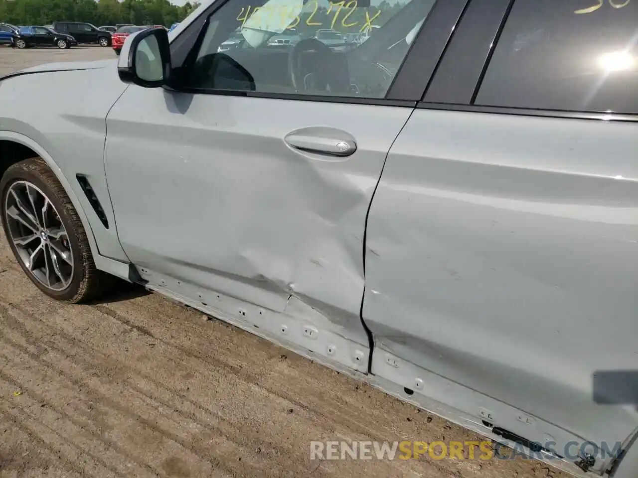 9 Photograph of a damaged car 5UX53DP0XN9K21049 BMW X3 2022