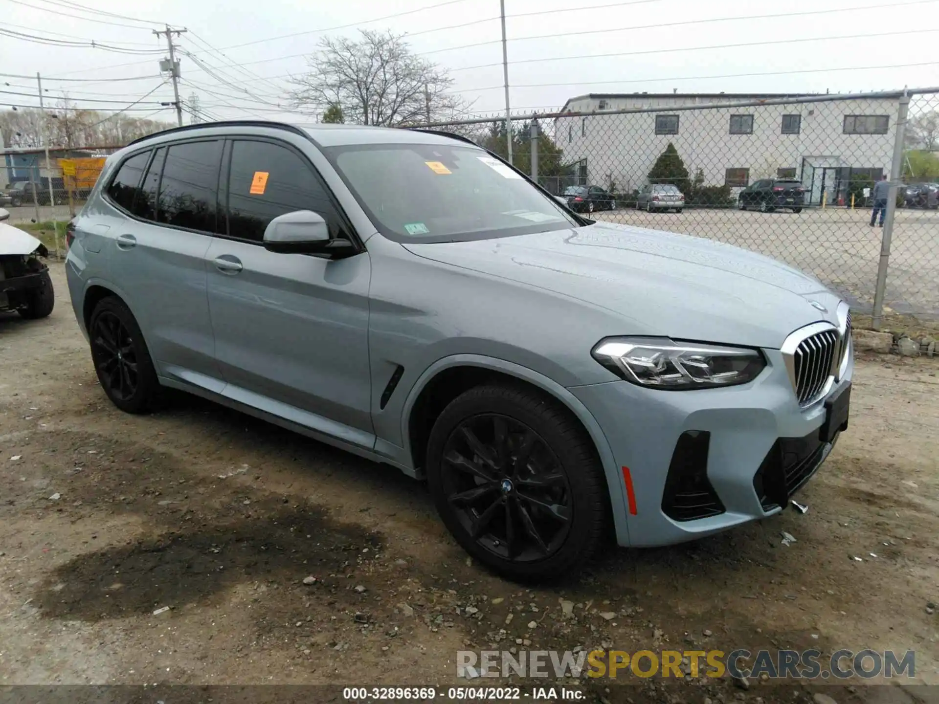 1 Photograph of a damaged car 5UX53DP0XN9K97399 BMW X3 2022