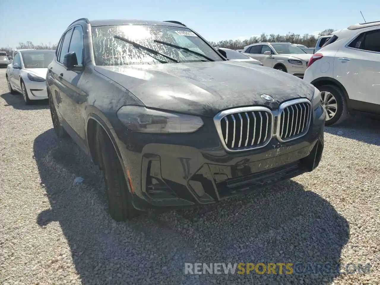 1 Photograph of a damaged car 5UX53DP0XN9L35181 BMW X3 2022