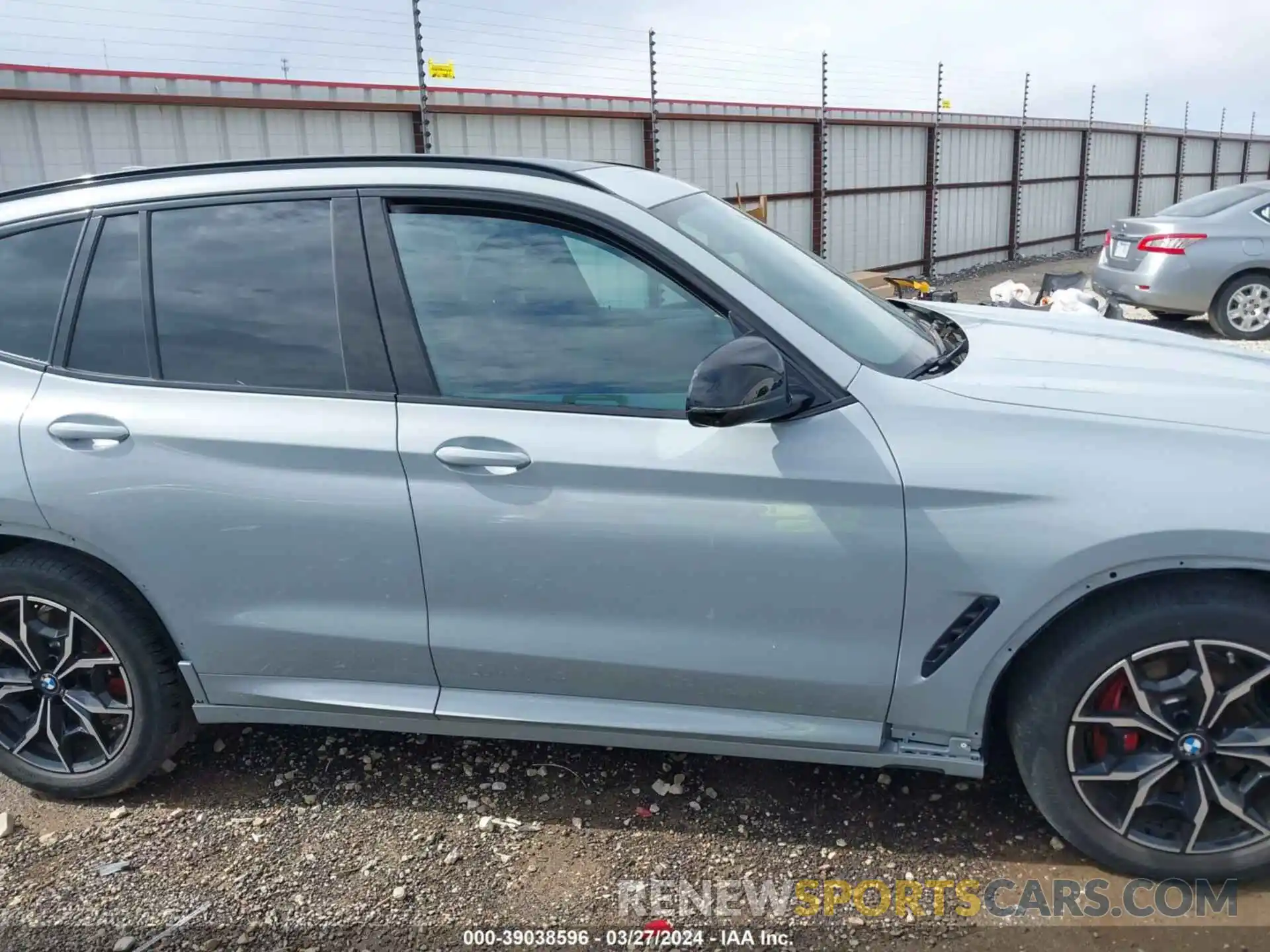 14 Photograph of a damaged car 5UX83DP05N9K58457 BMW X3 2022