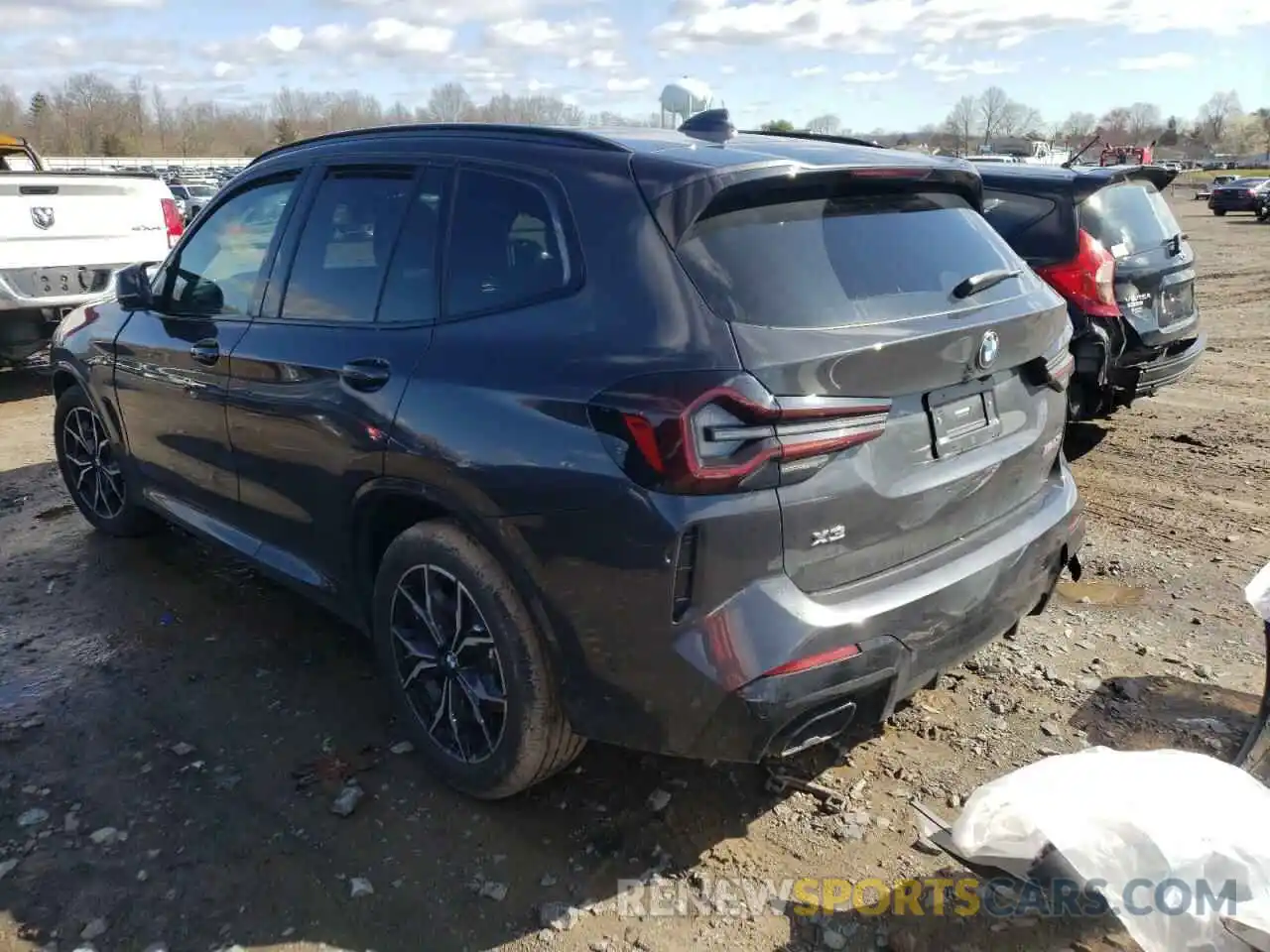 3 Photograph of a damaged car 5UX83DP09N9K92014 BMW X3 2022