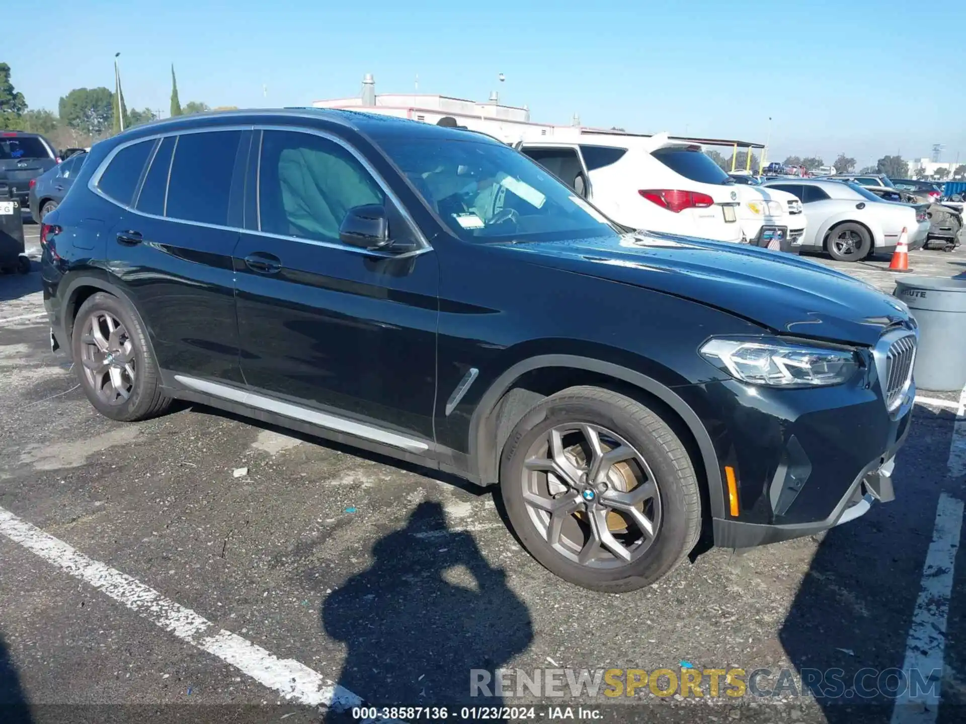 1 Photograph of a damaged car WBX47DP02NN186938 BMW X3 2022