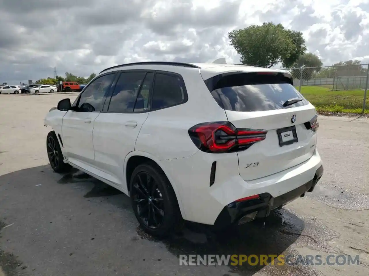 3 Photograph of a damaged car WBX47DP04NN126806 BMW X3 2022