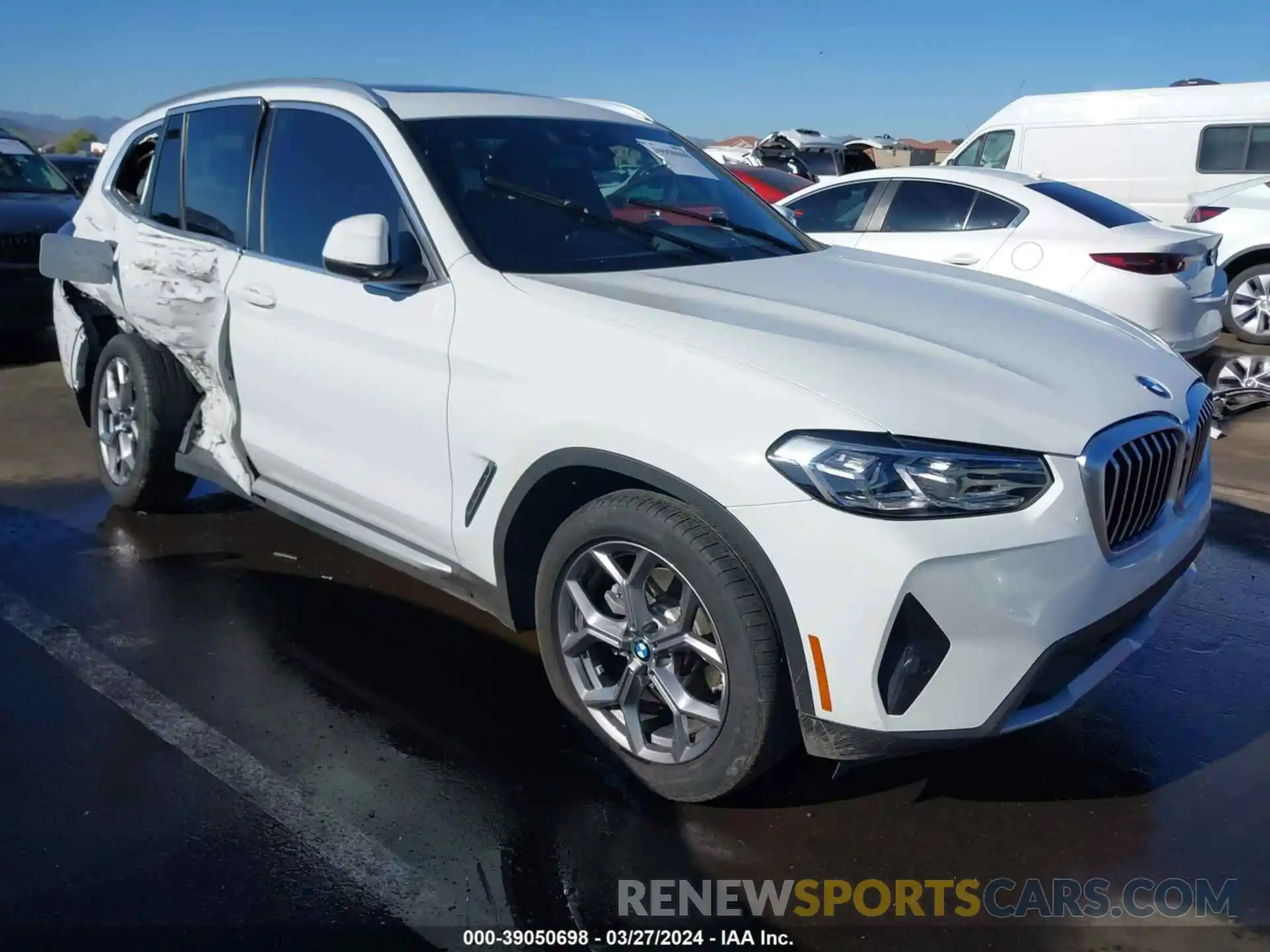 1 Photograph of a damaged car WBX47DP05NN153089 BMW X3 2022