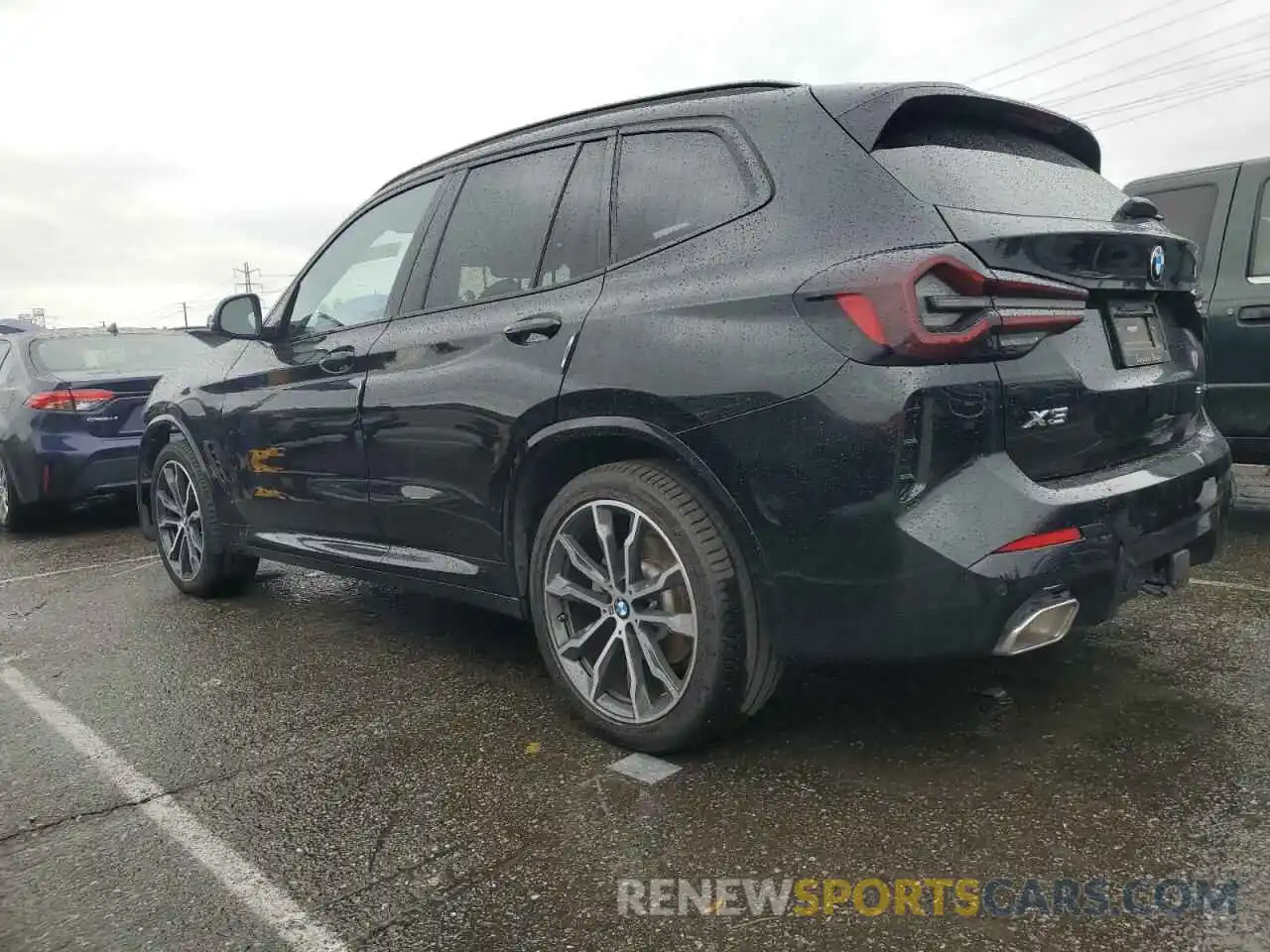 2 Photograph of a damaged car WBX47DP0XNN186282 BMW X3 2022