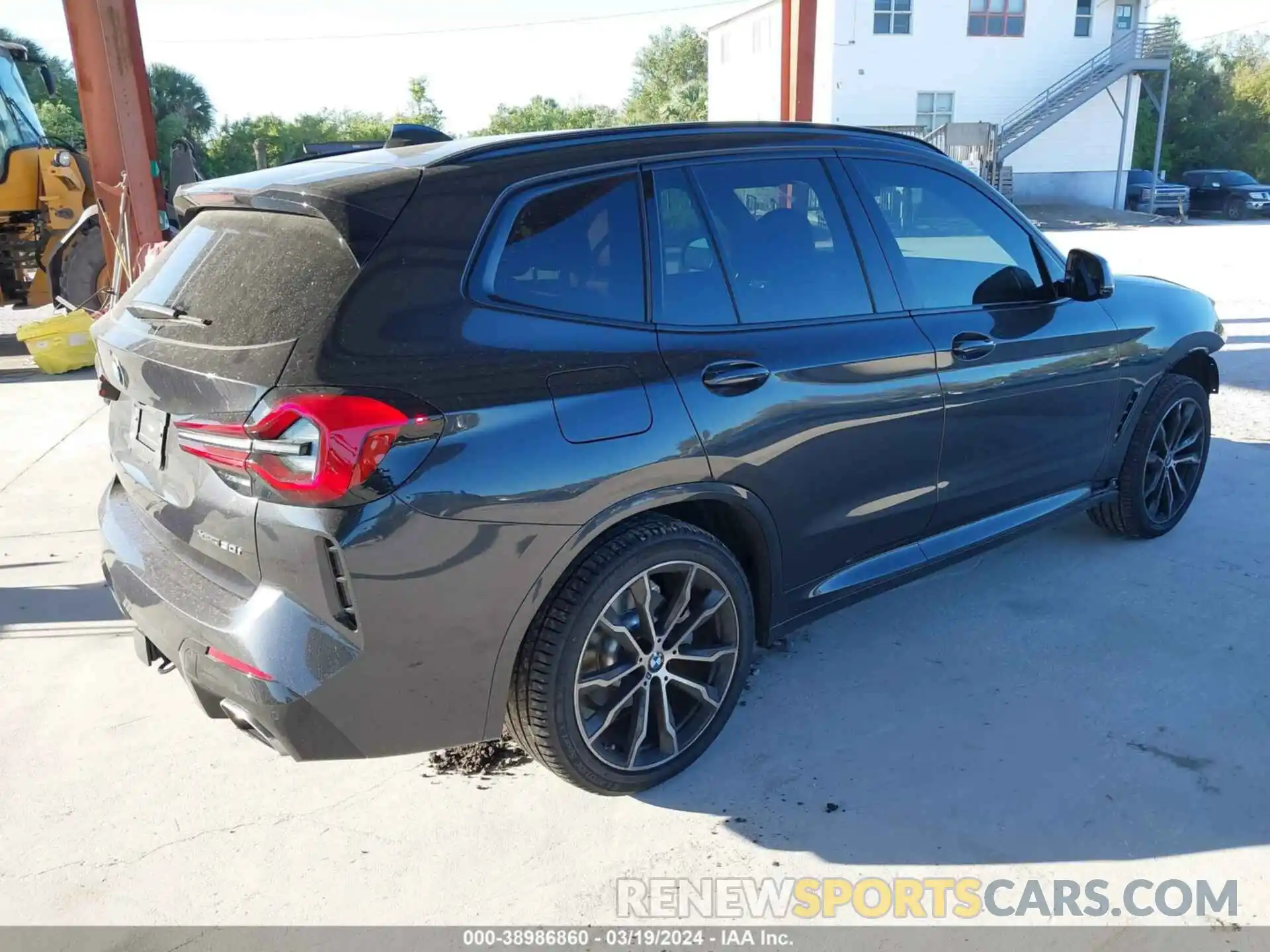 4 Фотография поврежденного автомобиля WBX57DP02NN175488 BMW X3 2022