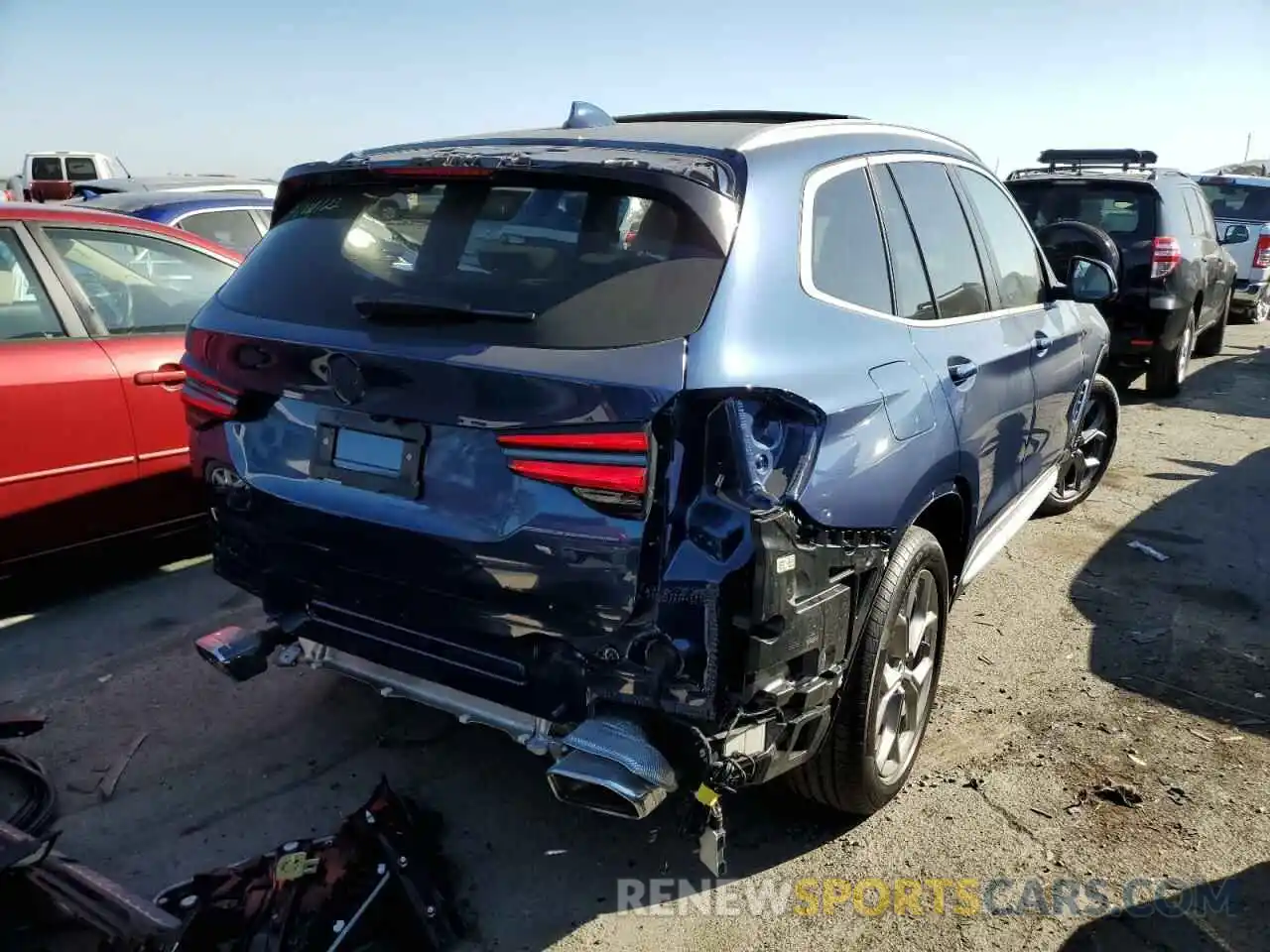 4 Photograph of a damaged car WBX57DP04NN143139 BMW X3 2022