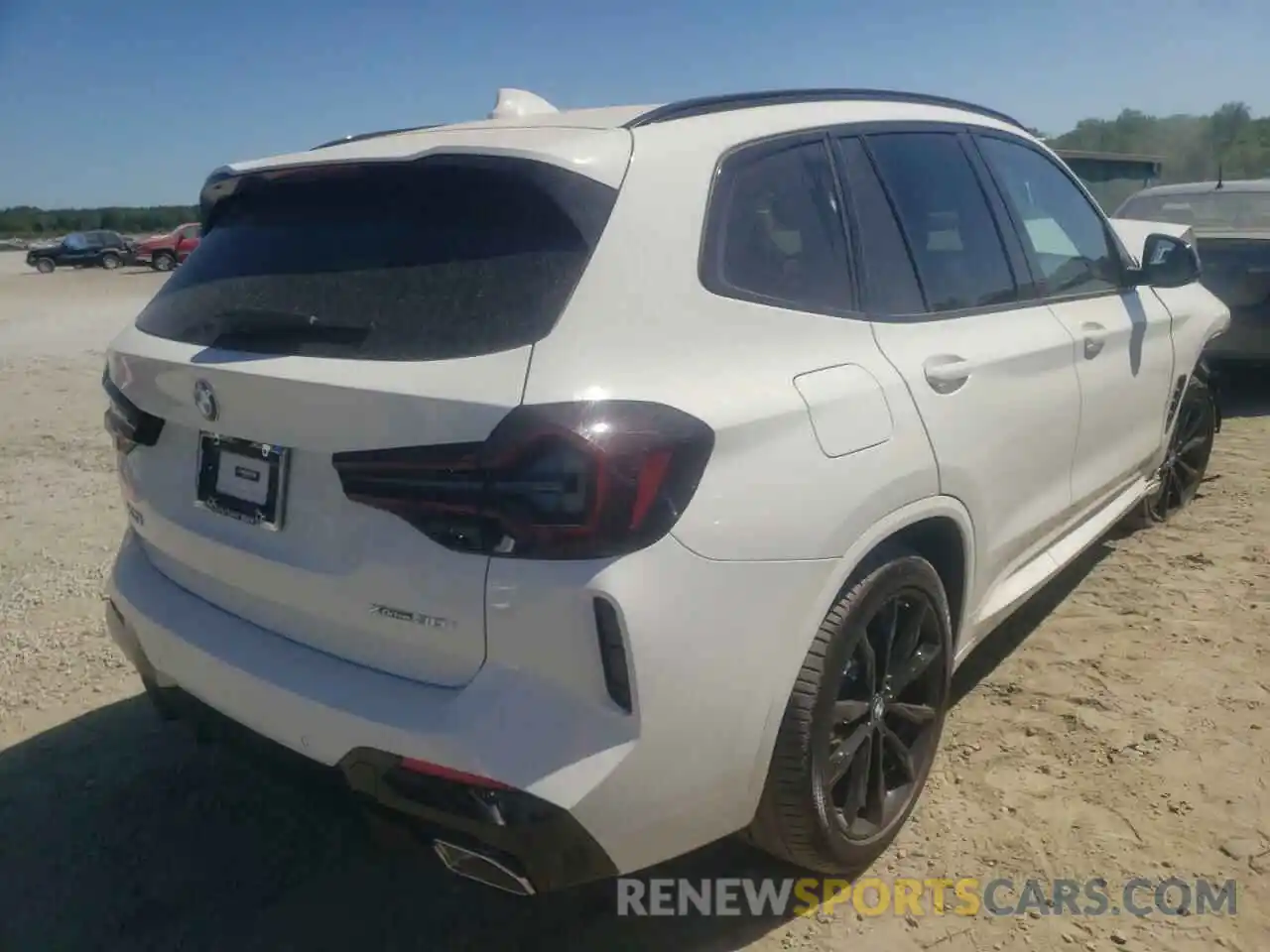 4 Photograph of a damaged car WBX57DP09NN146201 BMW X3 2022