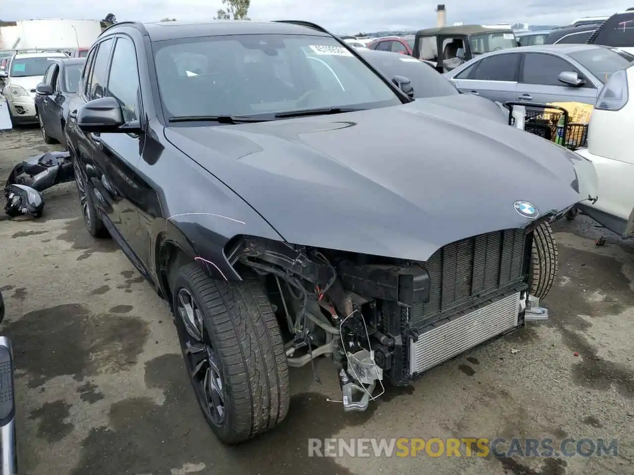 4 Photograph of a damaged car 5UX43DP00P9P84593 BMW X3 2023