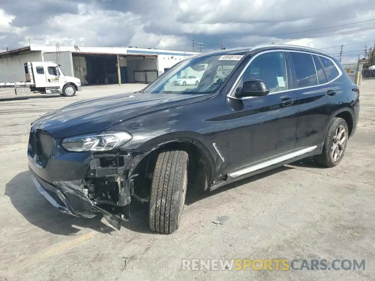 1 Photograph of a damaged car 5UX43DP01P9P52185 BMW X3 2023