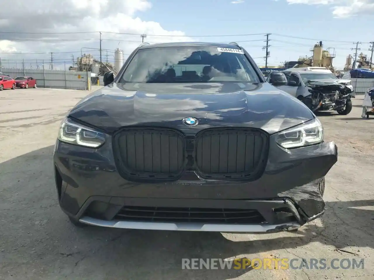 5 Photograph of a damaged car 5UX43DP01P9P52185 BMW X3 2023