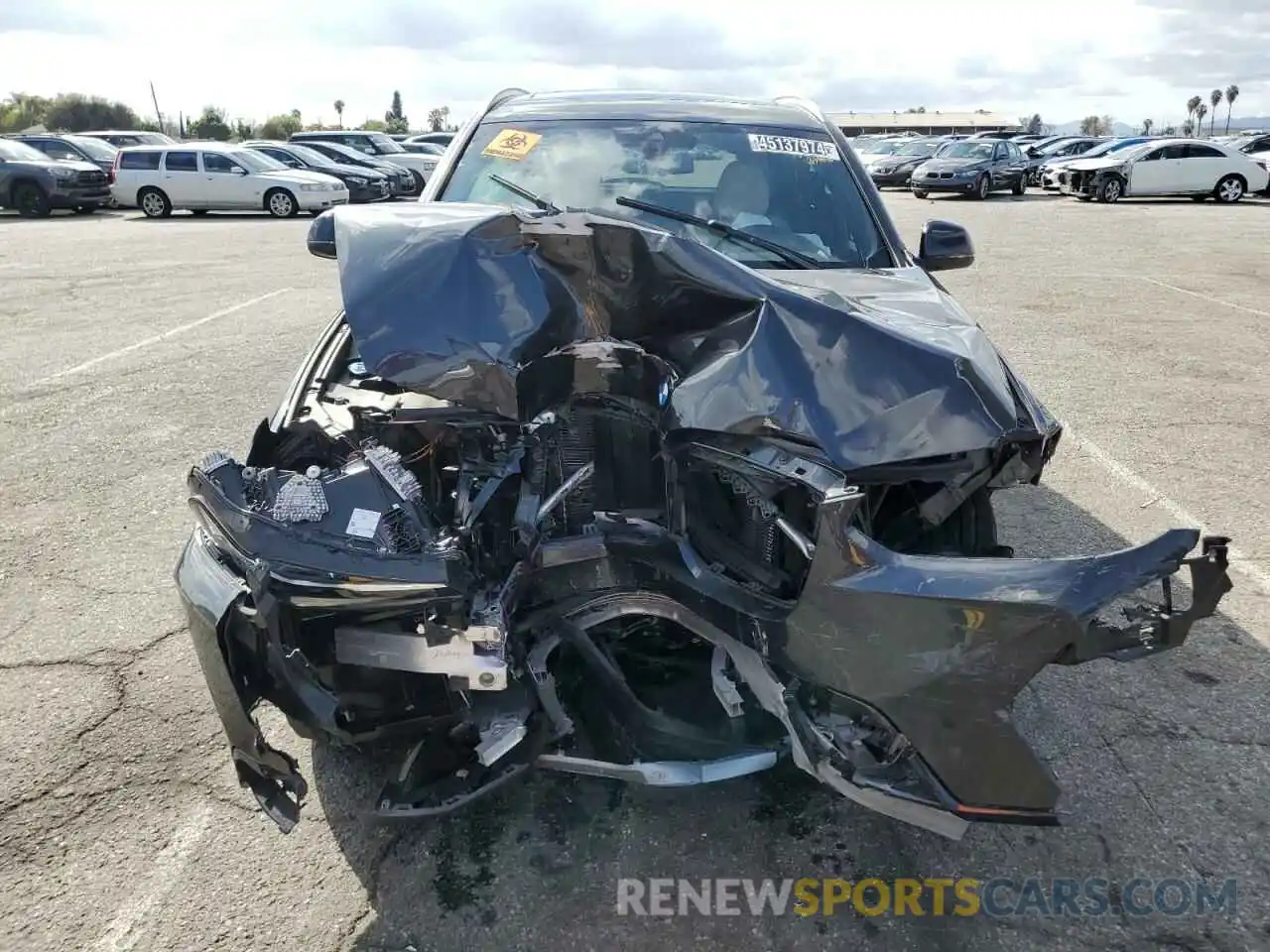 5 Photograph of a damaged car 5UX43DP01P9R40785 BMW X3 2023