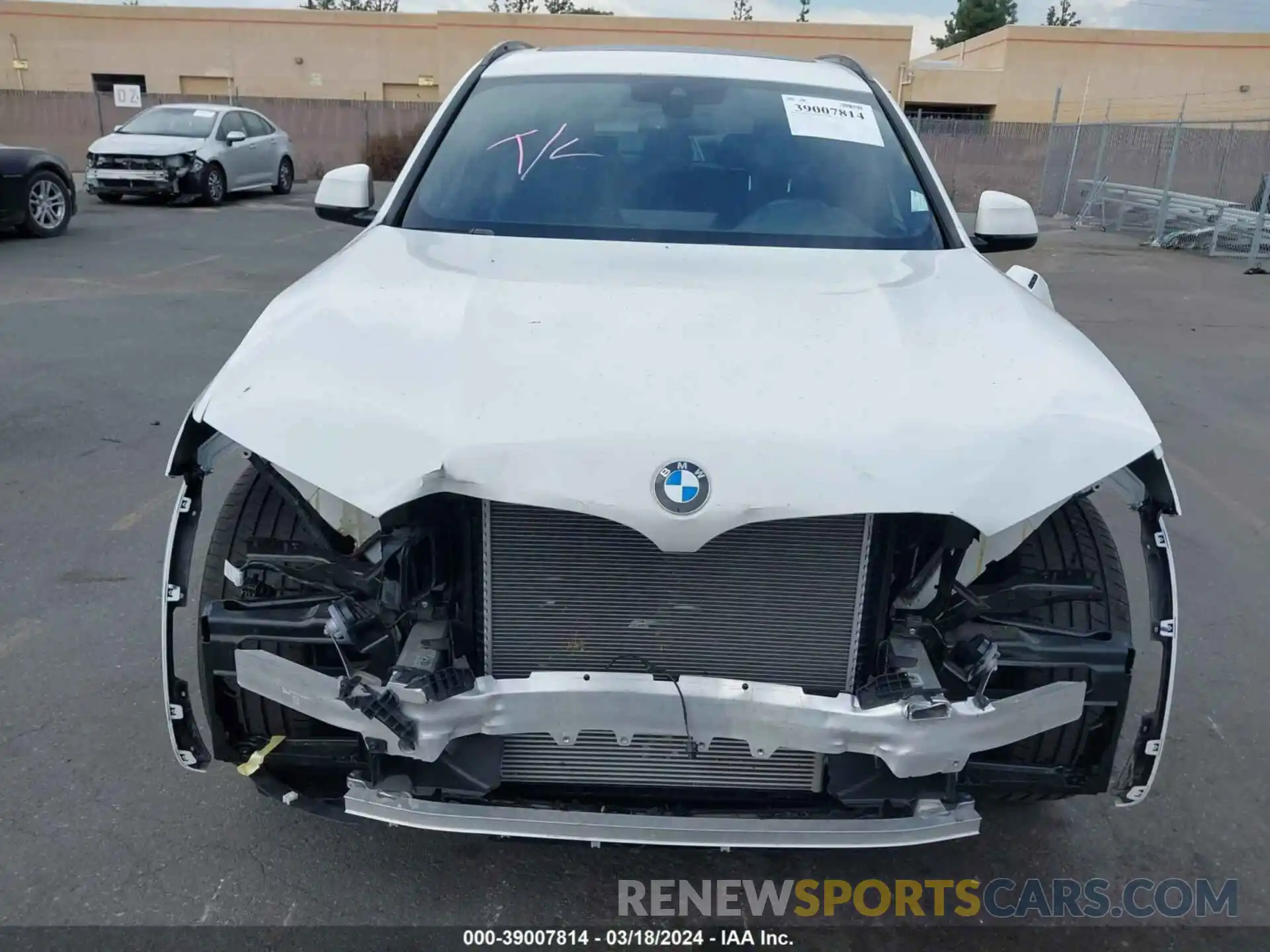 13 Photograph of a damaged car 5UX43DP01P9R72636 BMW X3 2023