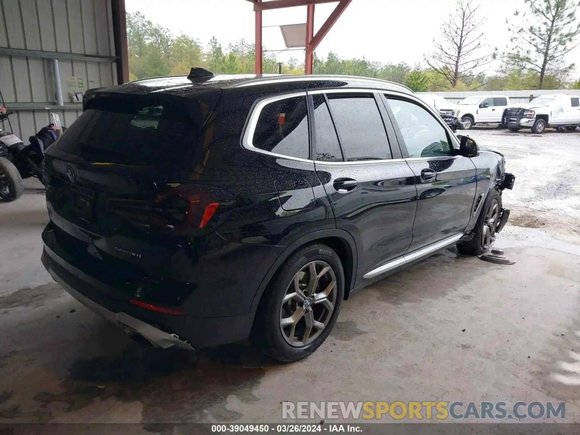 4 Photograph of a damaged car 5UX43DP02P9R45669 BMW X3 2023