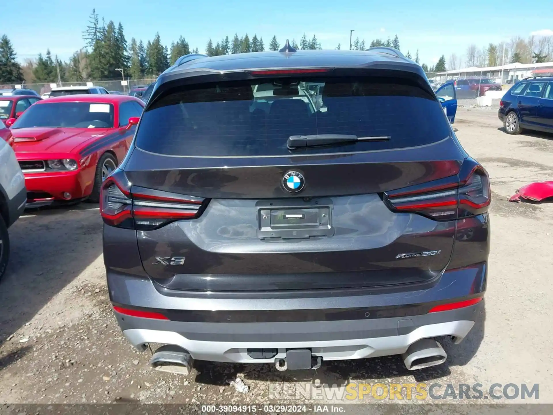 17 Photograph of a damaged car 5UX53DP04P9T28519 BMW X3 2023