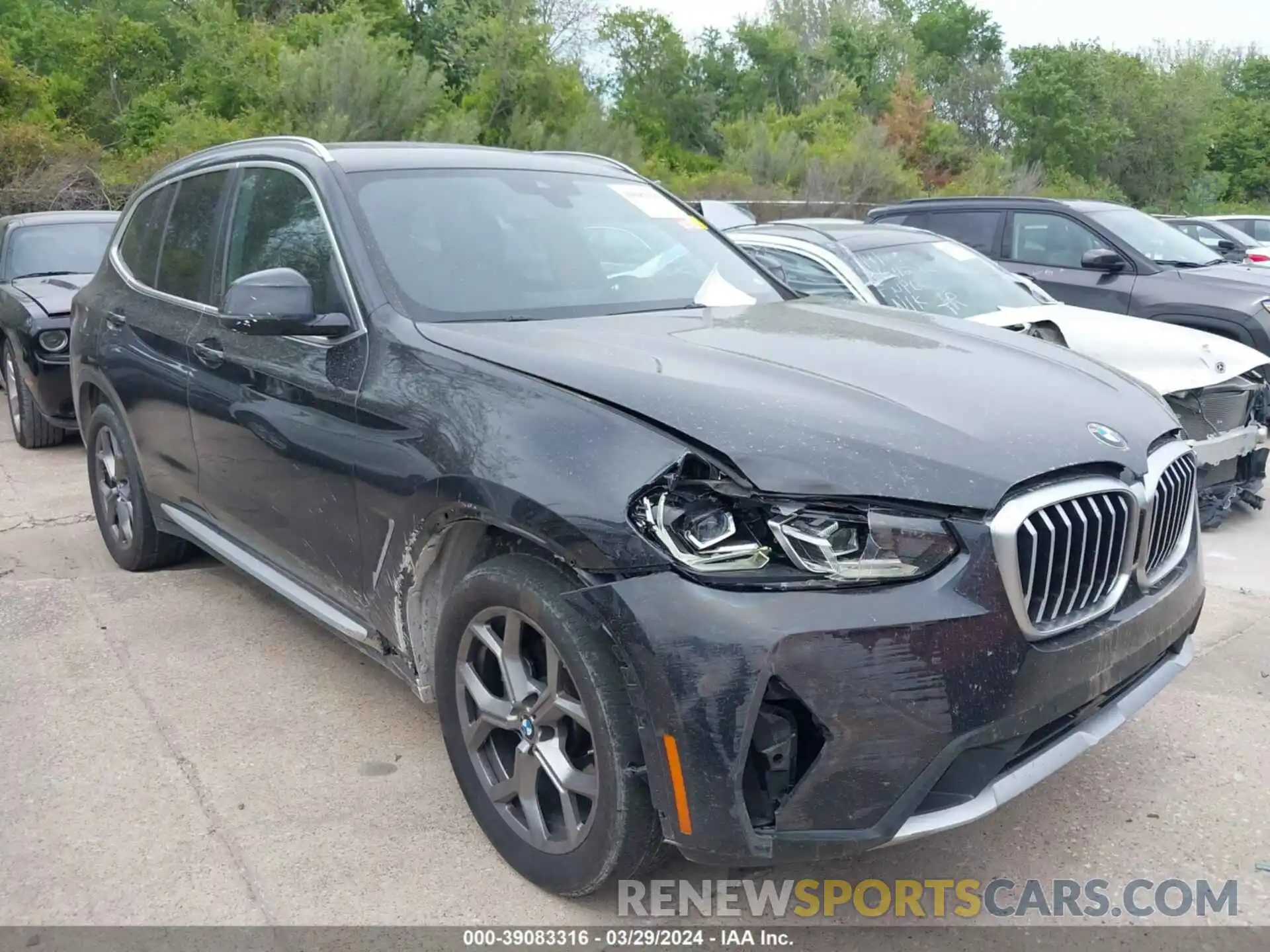 1 Photograph of a damaged car 5UX53DP07P9R43582 BMW X3 2023