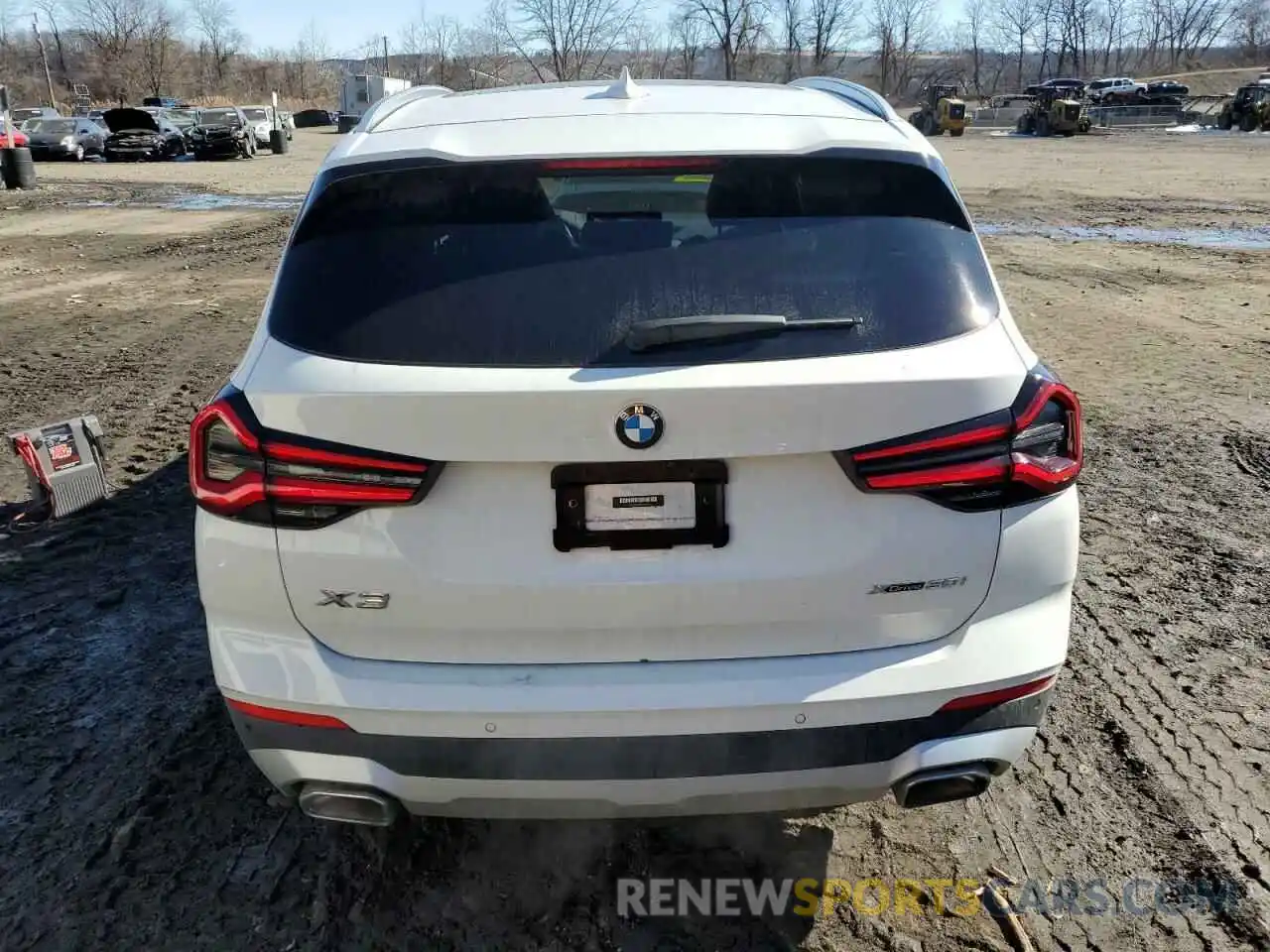 6 Photograph of a damaged car 5UX53DP08P9R99739 BMW X3 2023