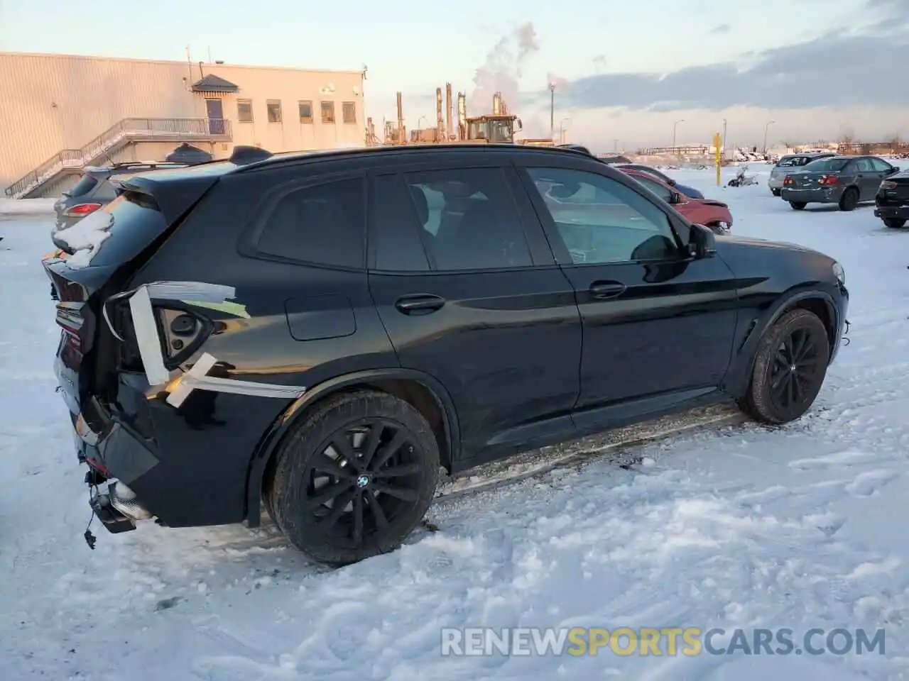 3 Photograph of a damaged car 5UX53DP0XP9P87618 BMW X3 2023