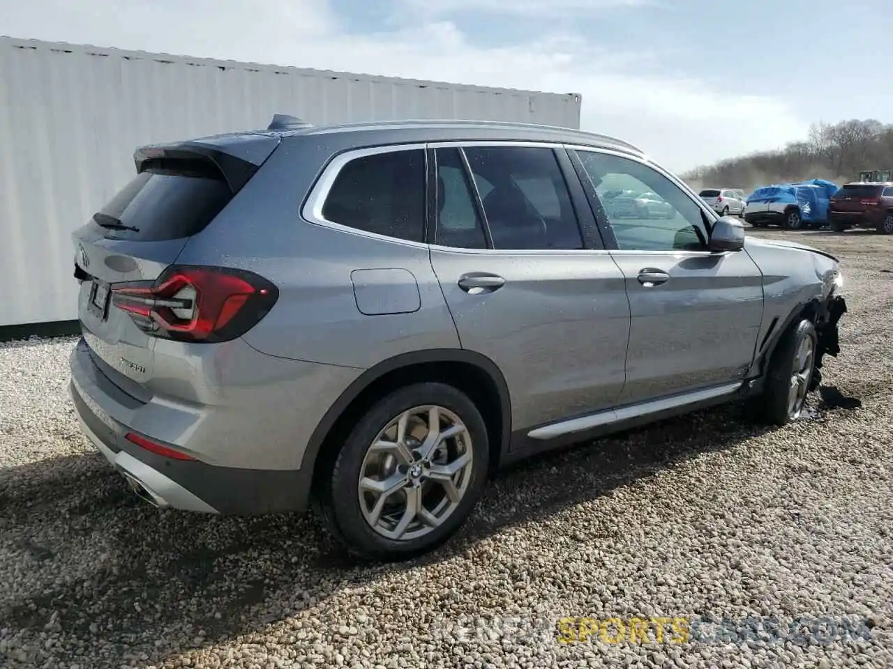 3 Photograph of a damaged car 5UX53DP02R9V05894 BMW X3 2024