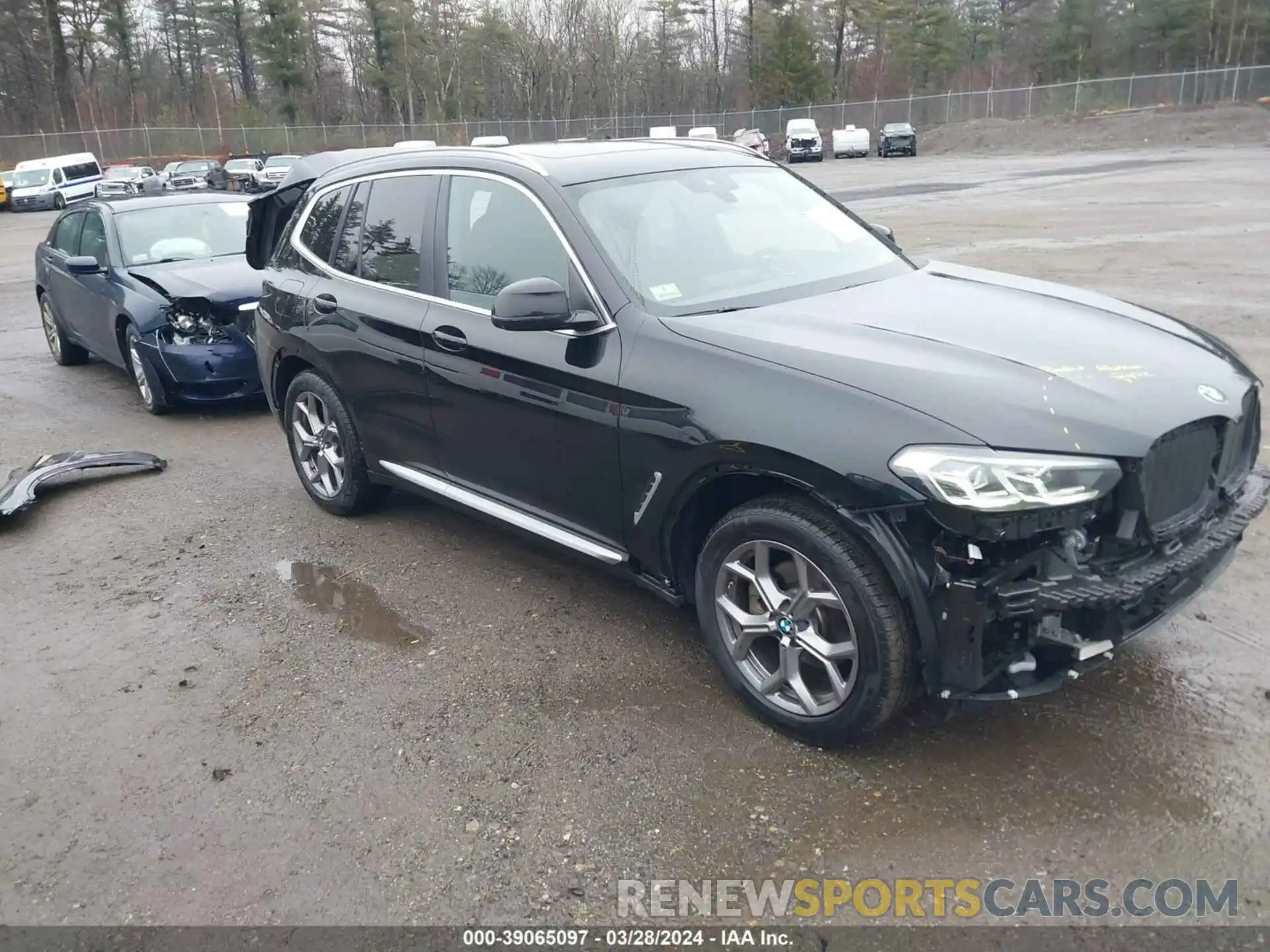 14 Photograph of a damaged car 5UX53DP04R9V11146 BMW X3 2024