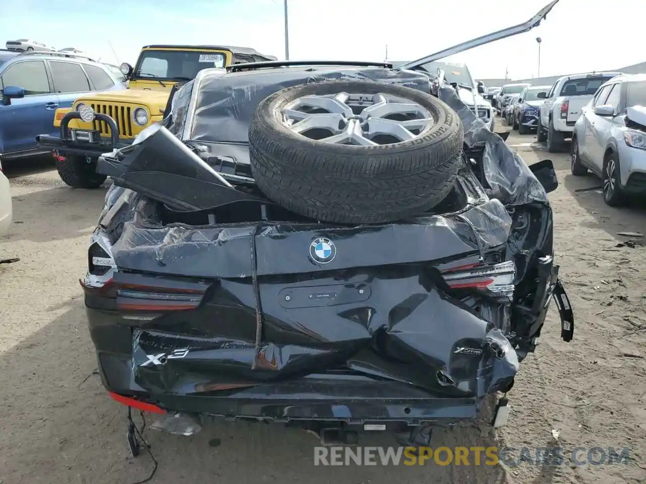 6 Photograph of a damaged car 5UX53DP07R9U23496 BMW X3 2024