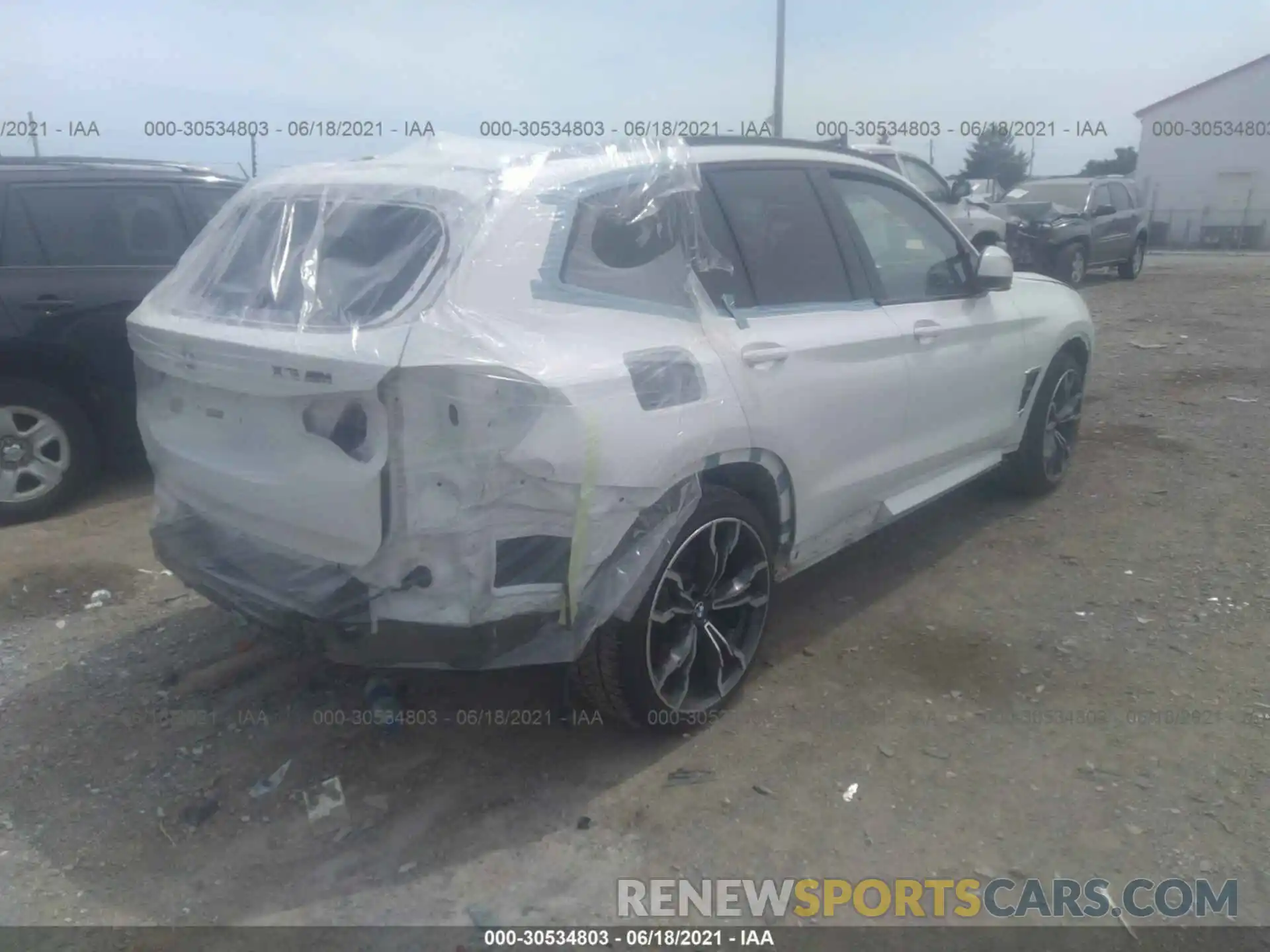 4 Photograph of a damaged car 5YMTS0C01LLT11093 BMW X3 M 2020