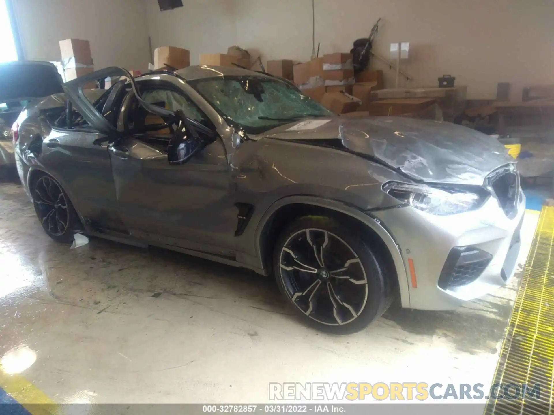 1 Photograph of a damaged car 5YMTS0C02LLA57848 BMW X3 M 2020