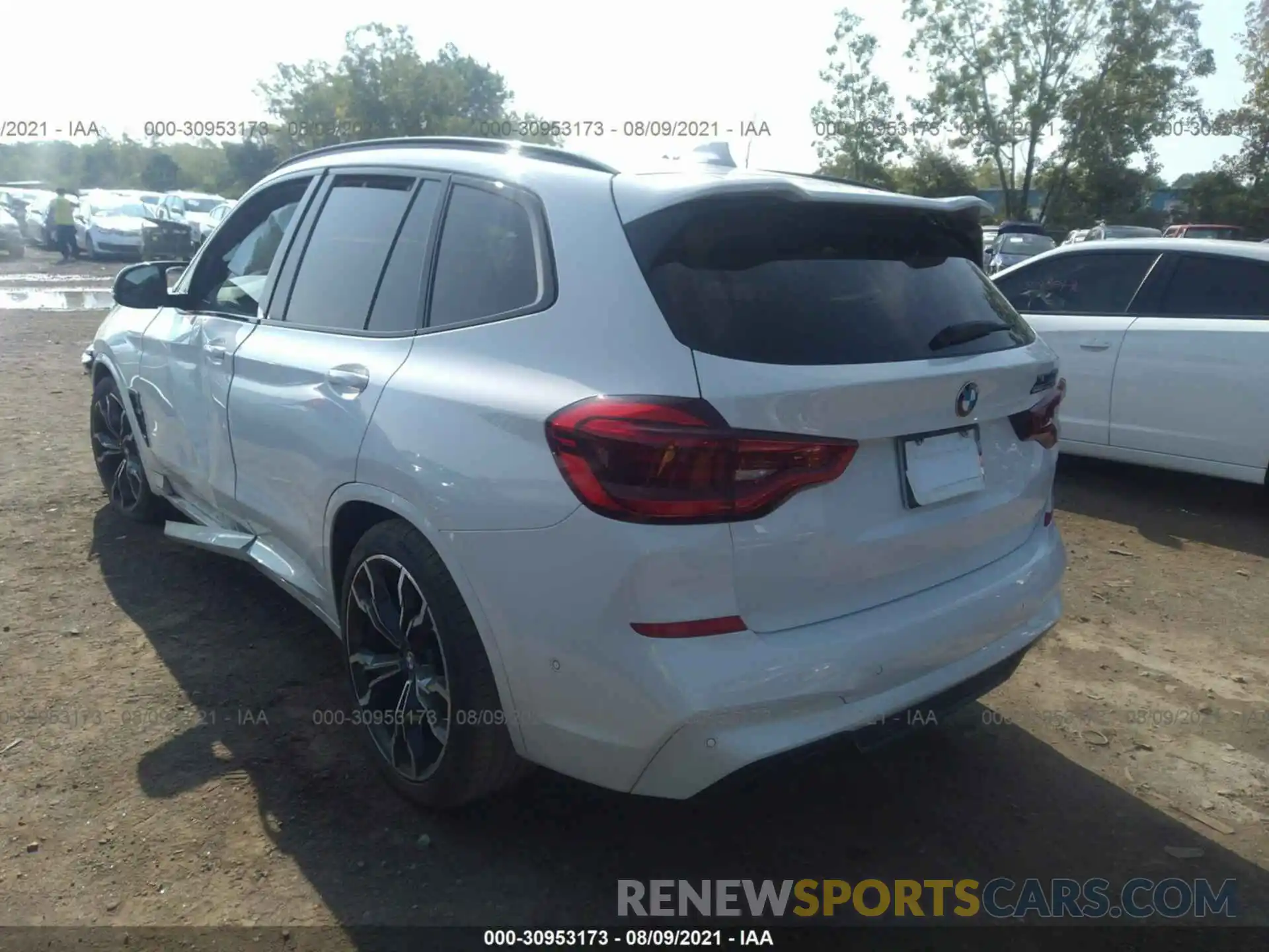 3 Photograph of a damaged car 5YMTS0C02LLT09904 BMW X3 M 2020