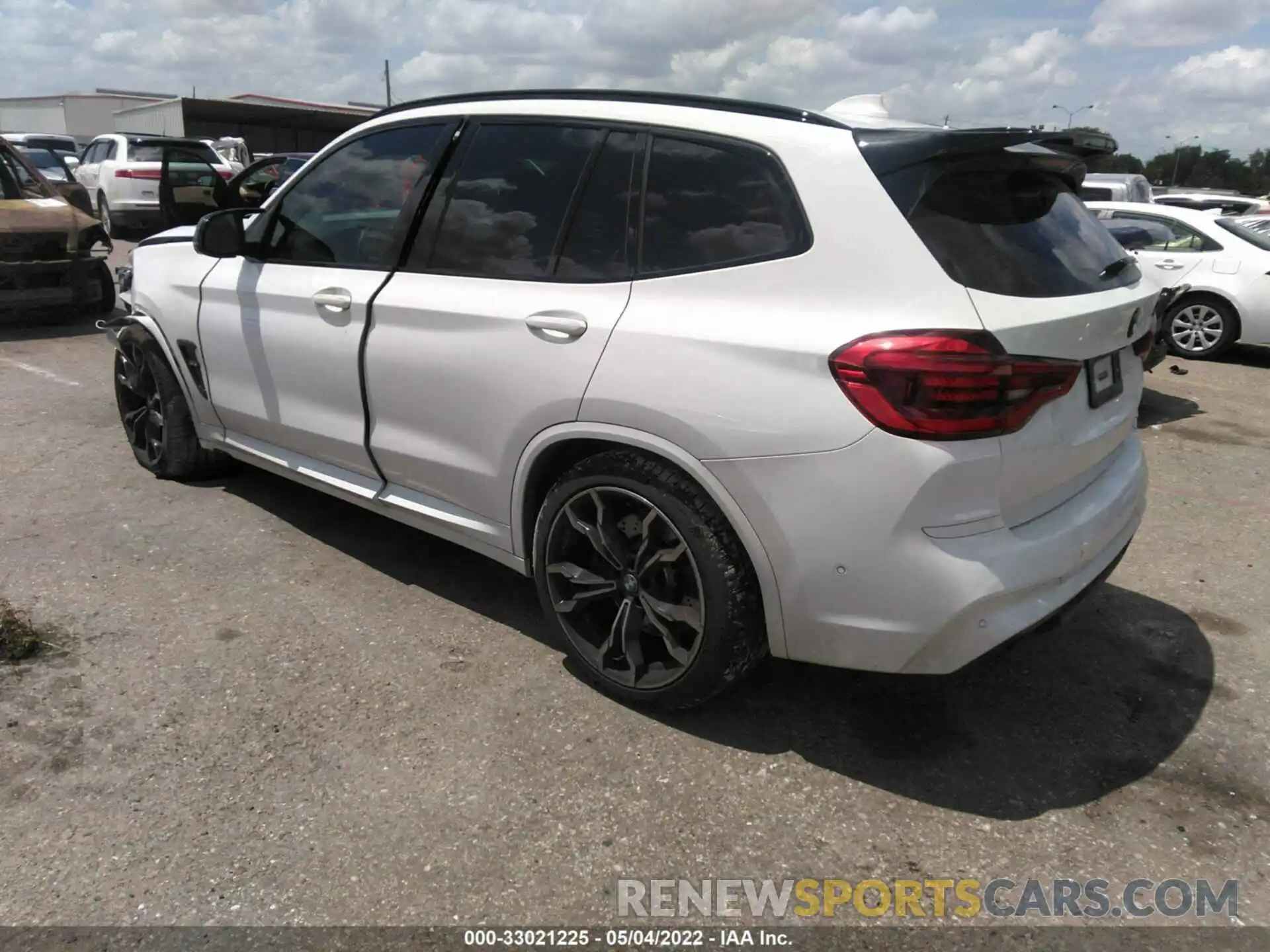 3 Photograph of a damaged car 5YMTS0C05LLT11078 BMW X3 M 2020