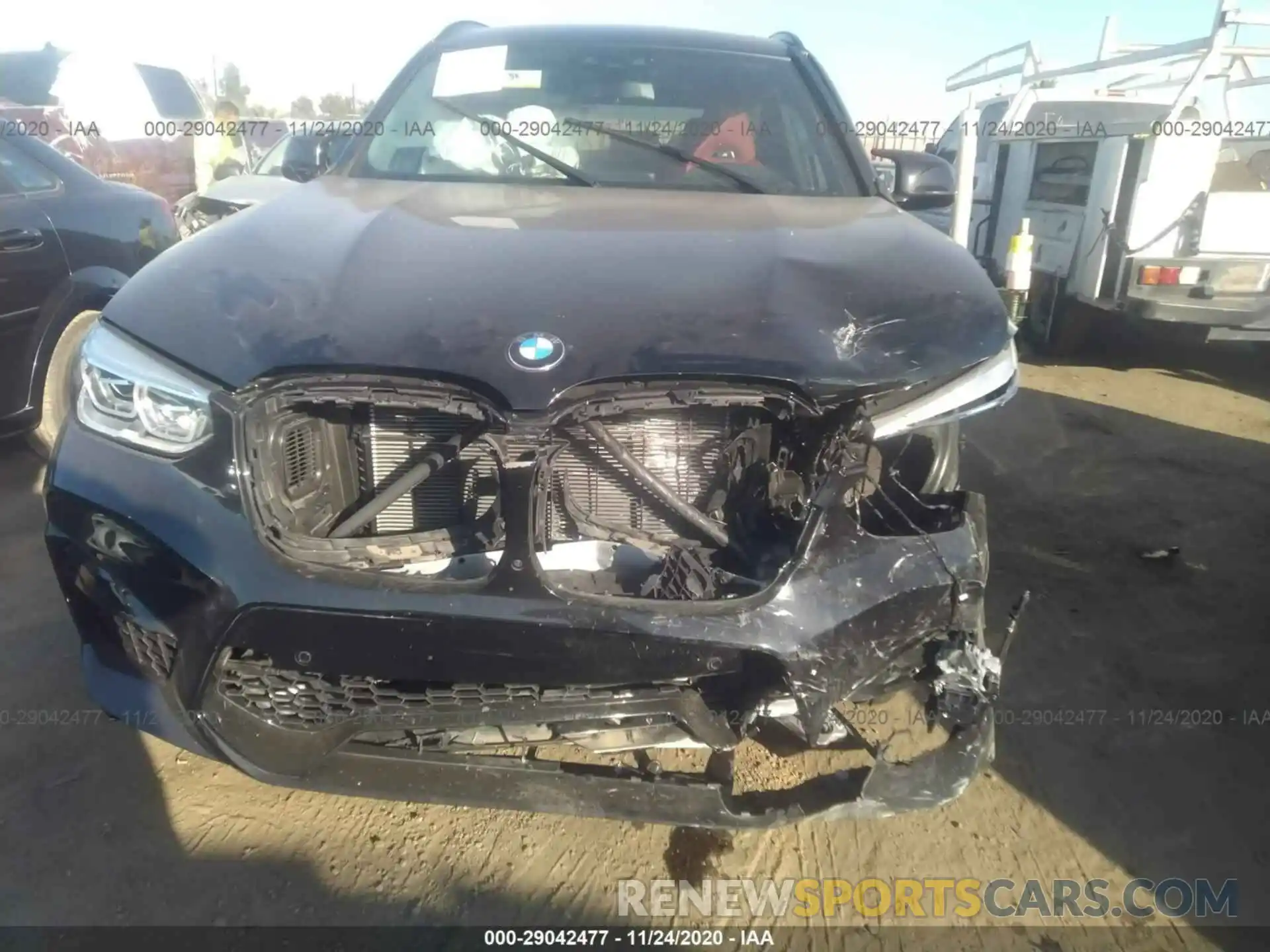6 Photograph of a damaged car 5YMTS0C07L9B31469 BMW X3 M 2020