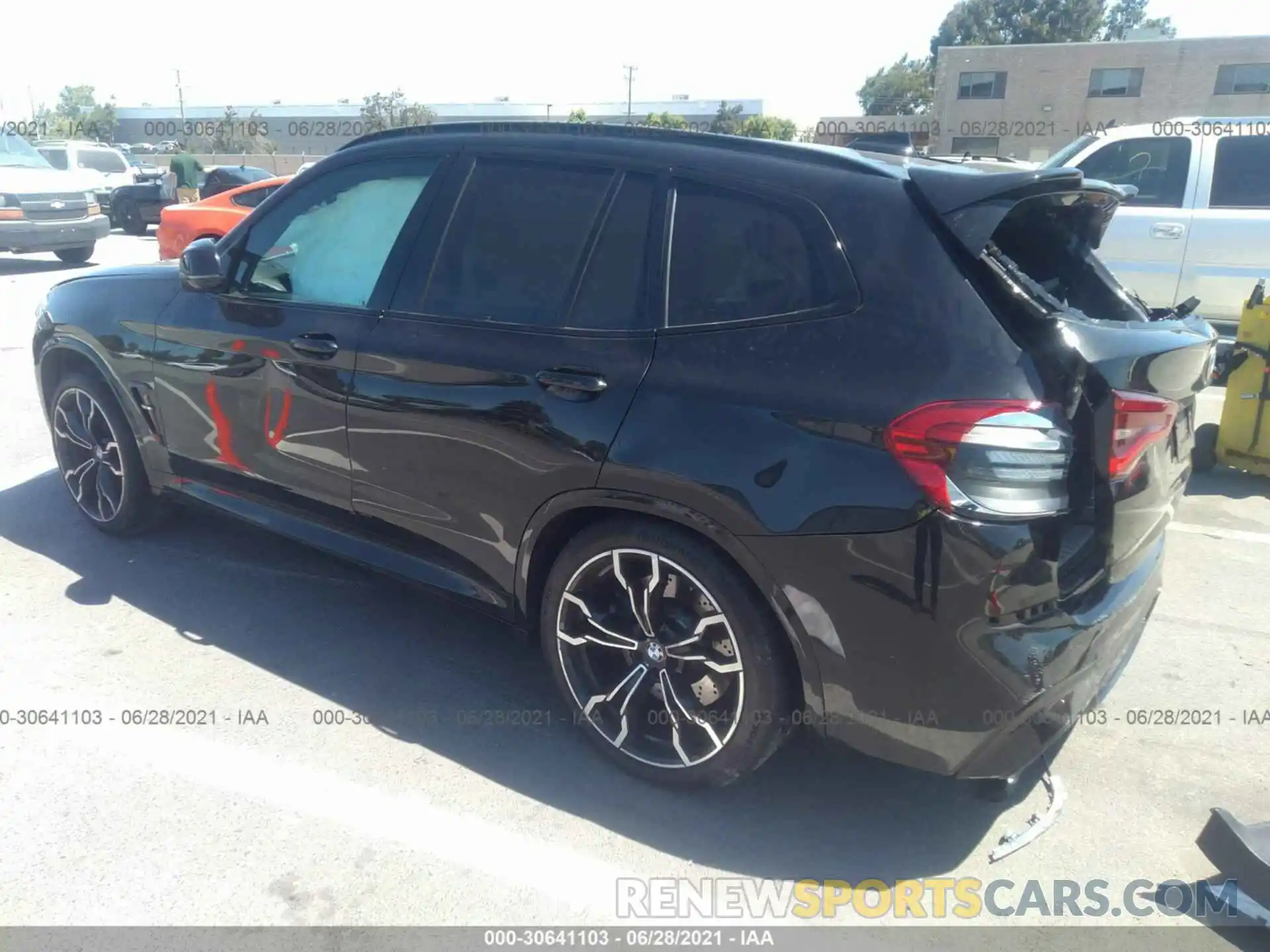 3 Photograph of a damaged car 5YMTS0C09L9B75750 BMW X3 M 2020