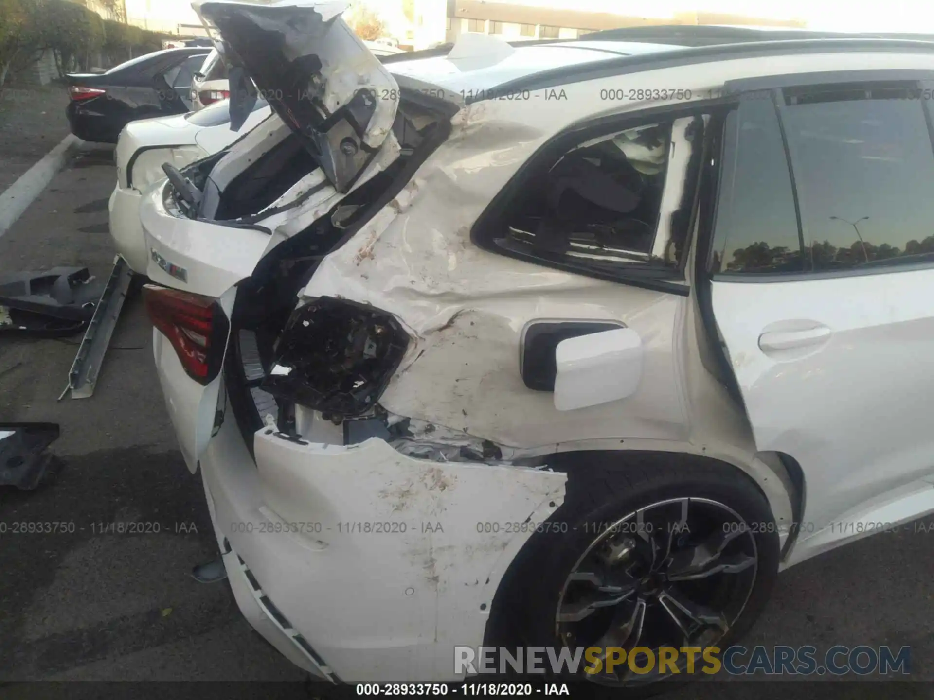 6 Photograph of a damaged car 5YMTS0C00M9D96316 BMW X3 M 2021