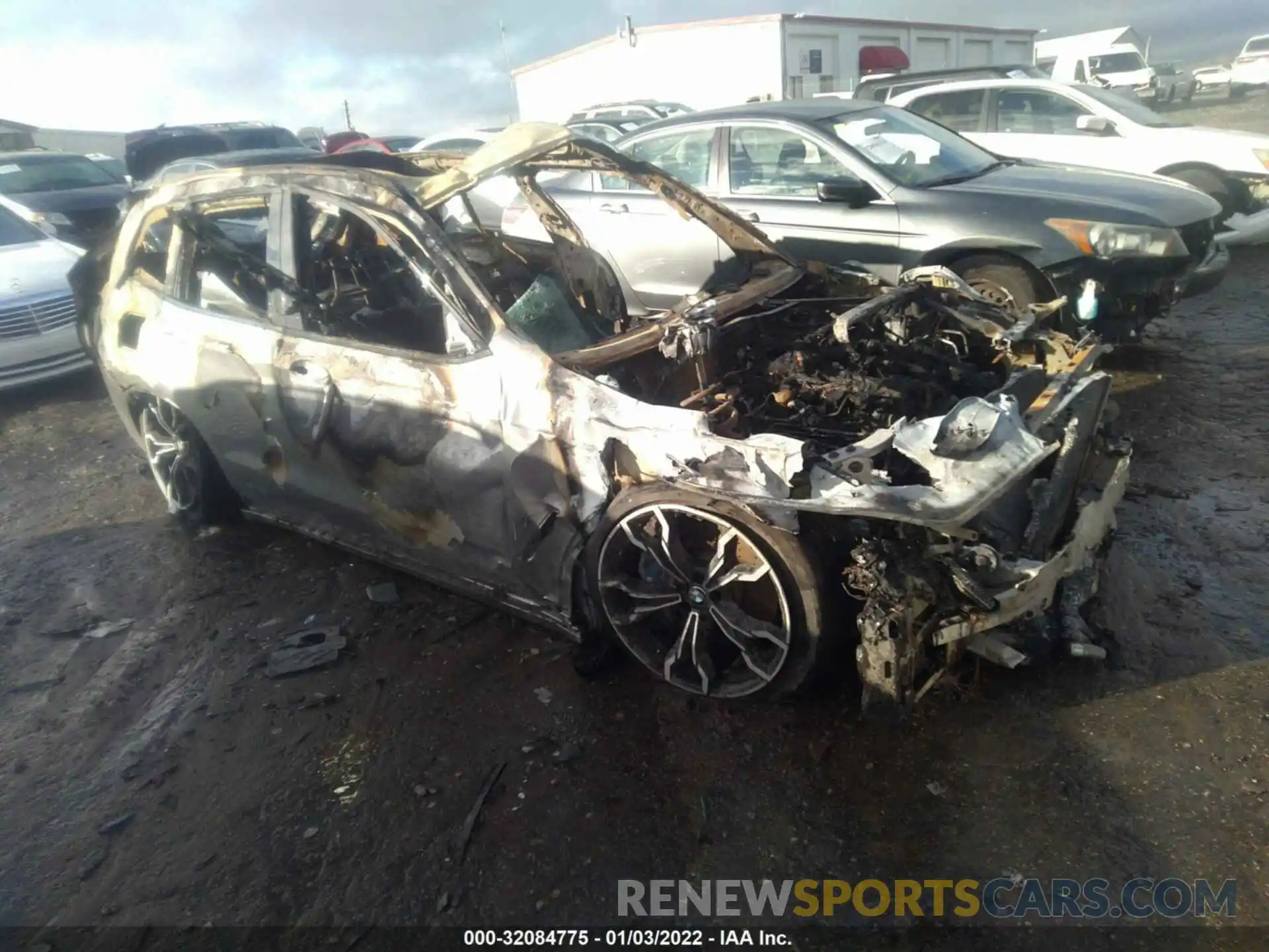 1 Photograph of a damaged car 5YMTS0C09M9F46651 BMW X3 M 2021