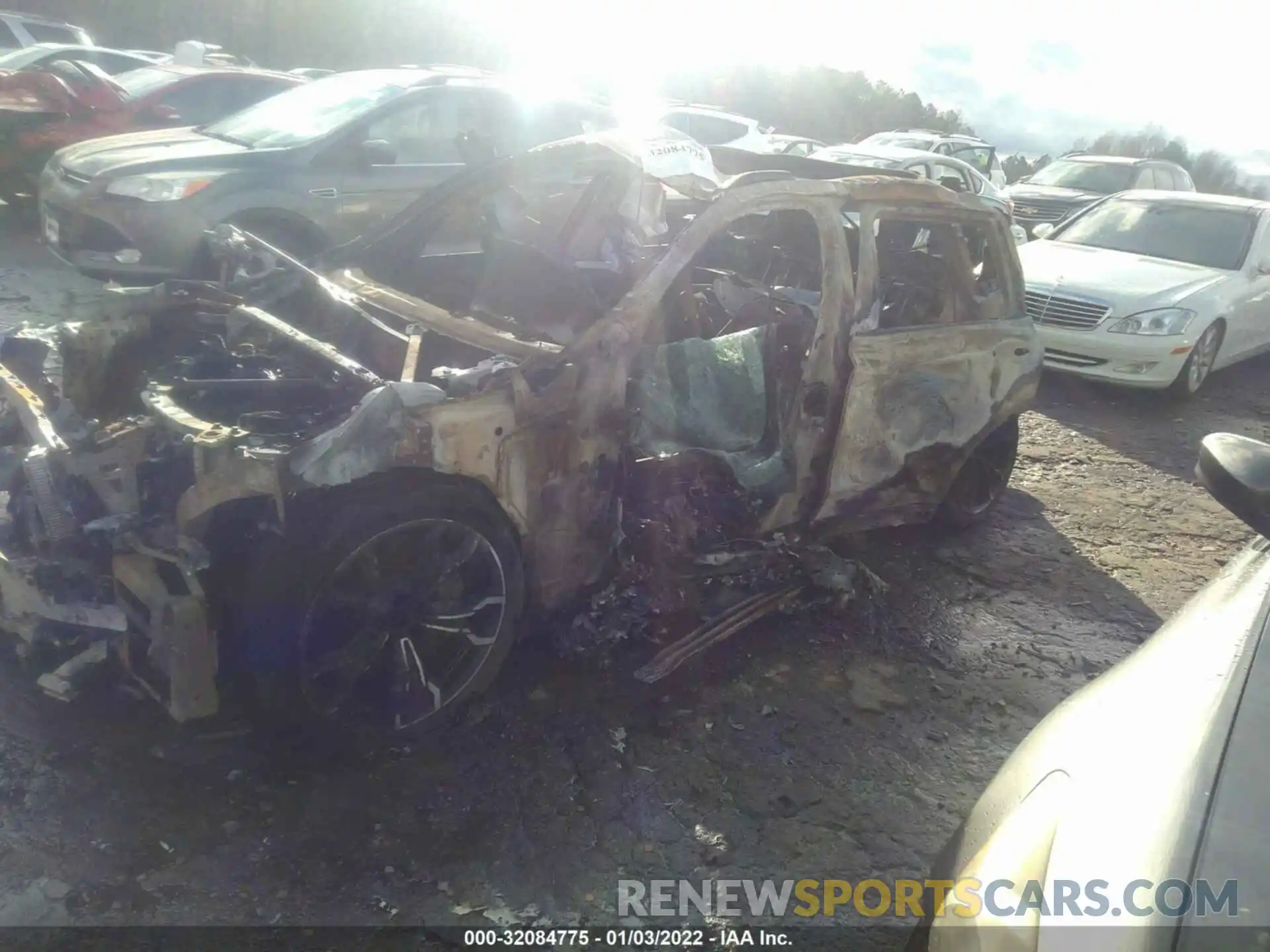 2 Photograph of a damaged car 5YMTS0C09M9F46651 BMW X3 M 2021