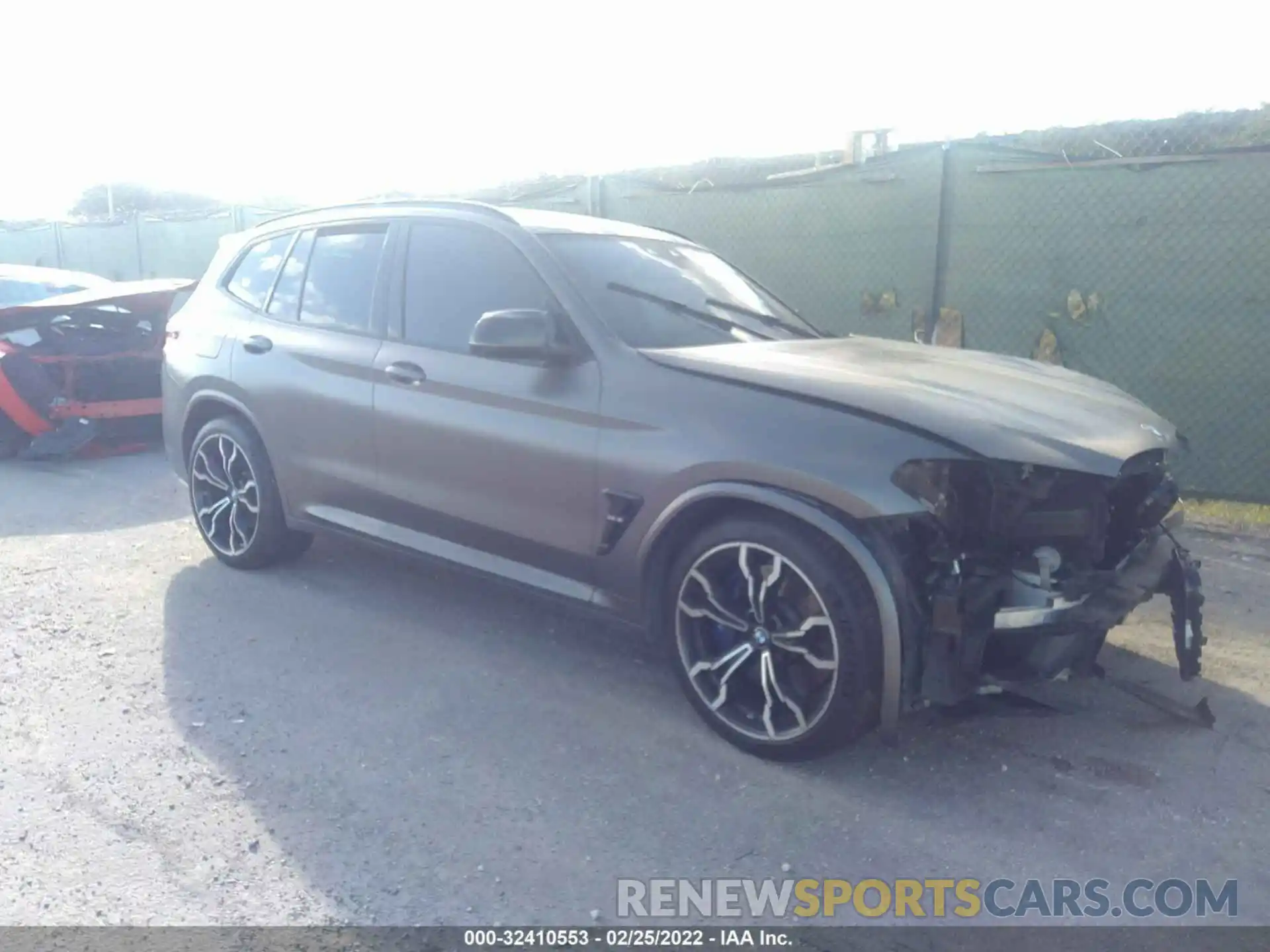 1 Фотография поврежденного автомобиля 5YMTS0C0XM9D06850 BMW X3 M 2021