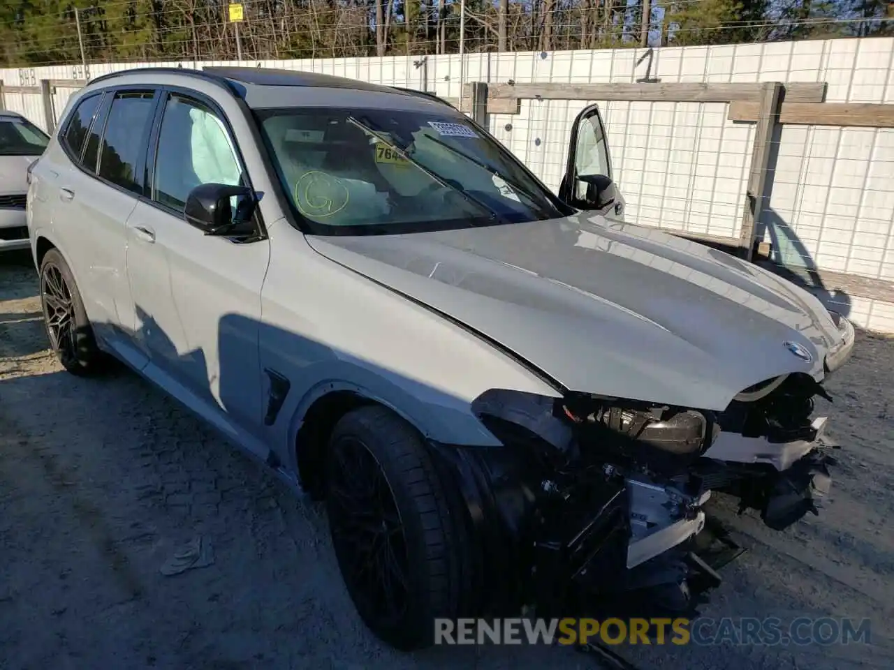 1 Photograph of a damaged car 5YM13EC01N9K64780 BMW X3 M 2022