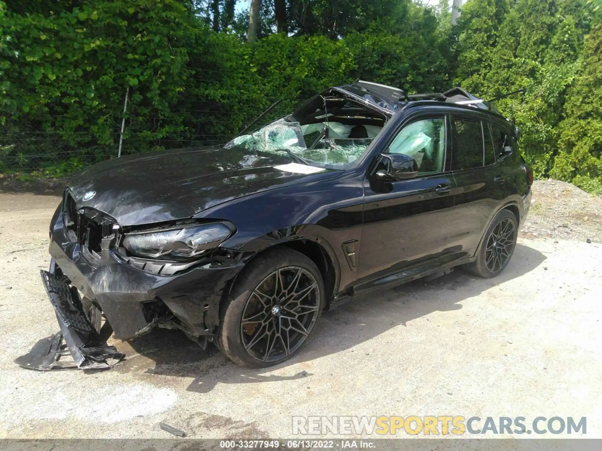 2 Photograph of a damaged car 5YM13EC09N9L05480 BMW X3 M 2022