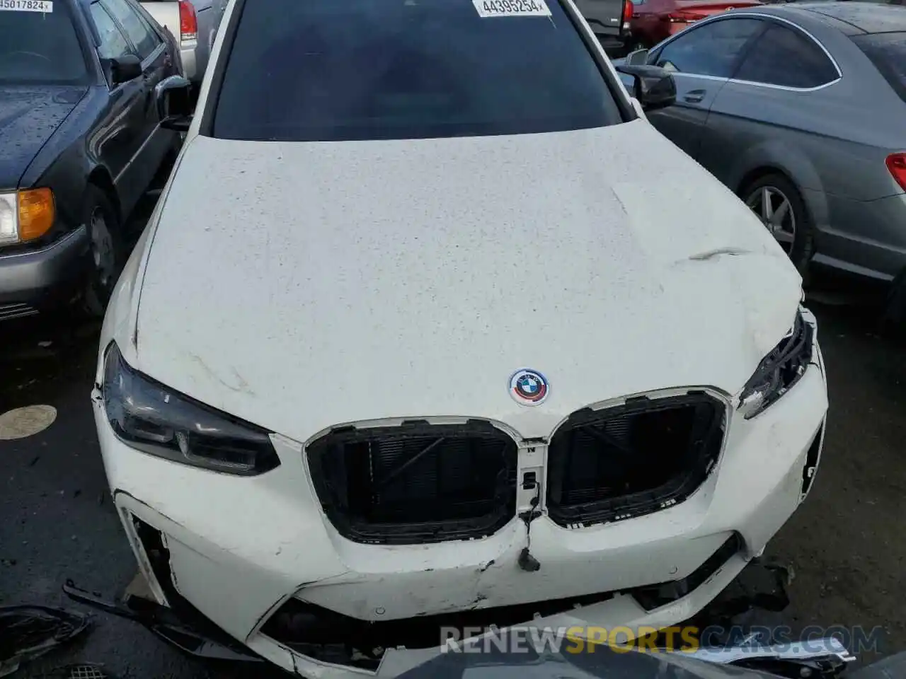 12 Photograph of a damaged car 5YM13EC08P9P39912 BMW X3 M 2023