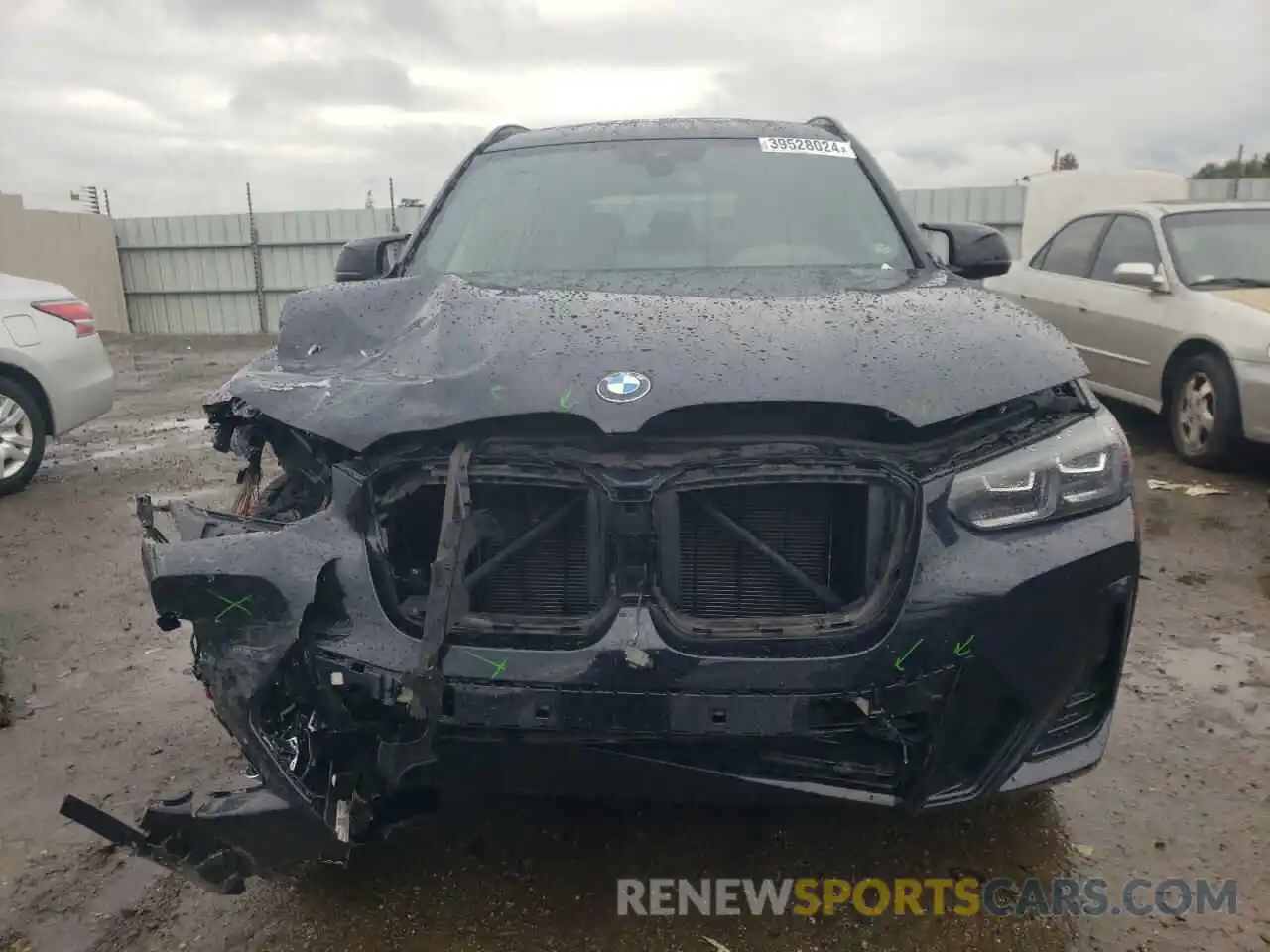 5 Photograph of a damaged car 5UX83DP07N9J20189 BMW X3 M40I 2022