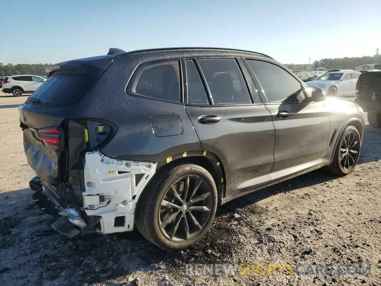 3 Photograph of a damaged car 5UX83DP02P9S97672 BMW X3 M40I 2023