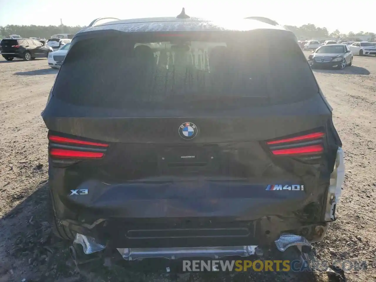 6 Photograph of a damaged car 5UX83DP02P9S97672 BMW X3 M40I 2023